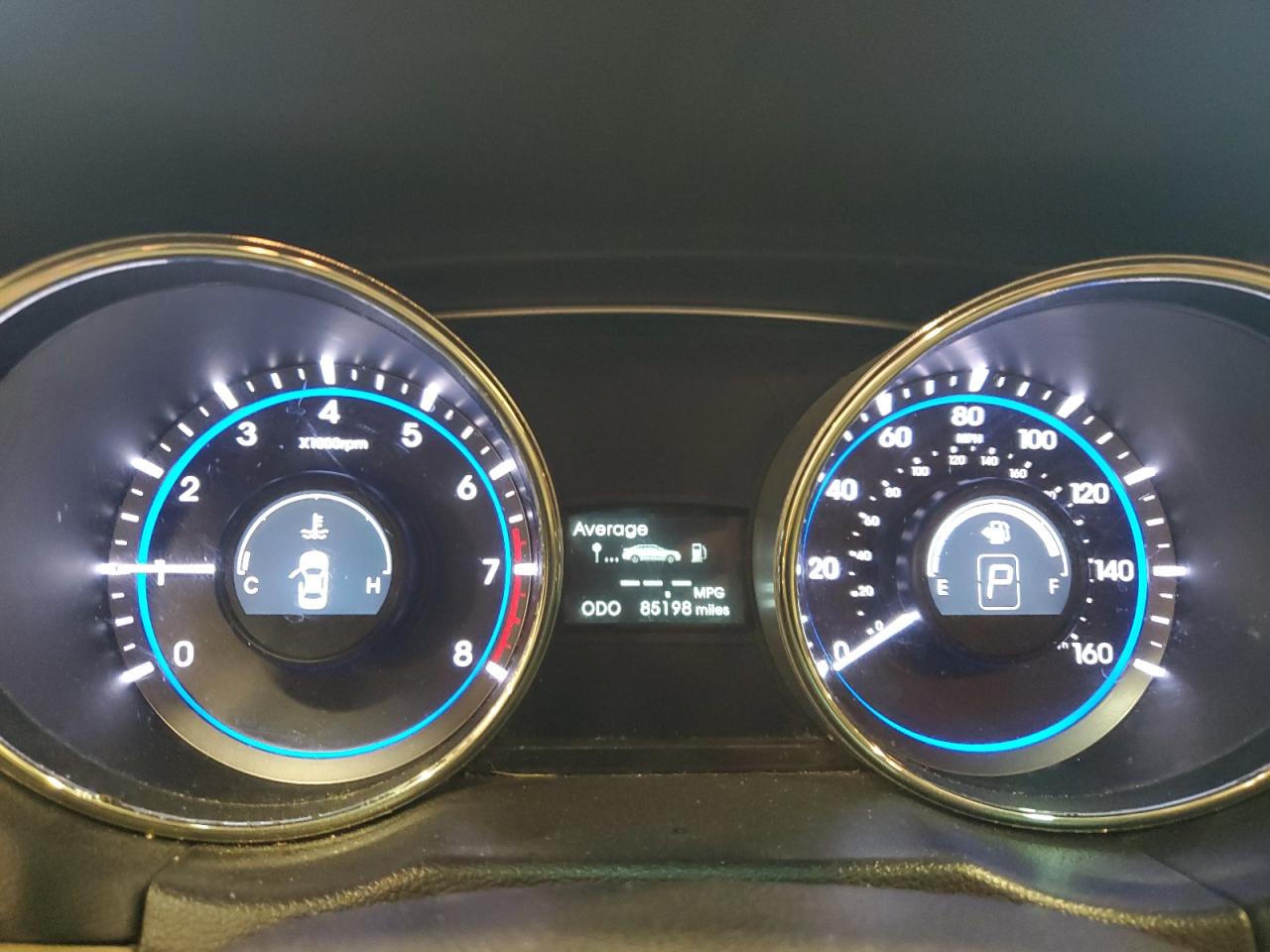 2012 Hyundai Sonata - Image 9