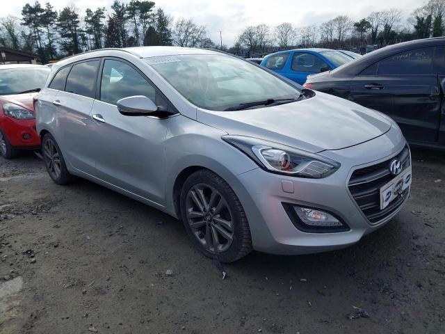 2016 HYUNDAI I30 PREMIU