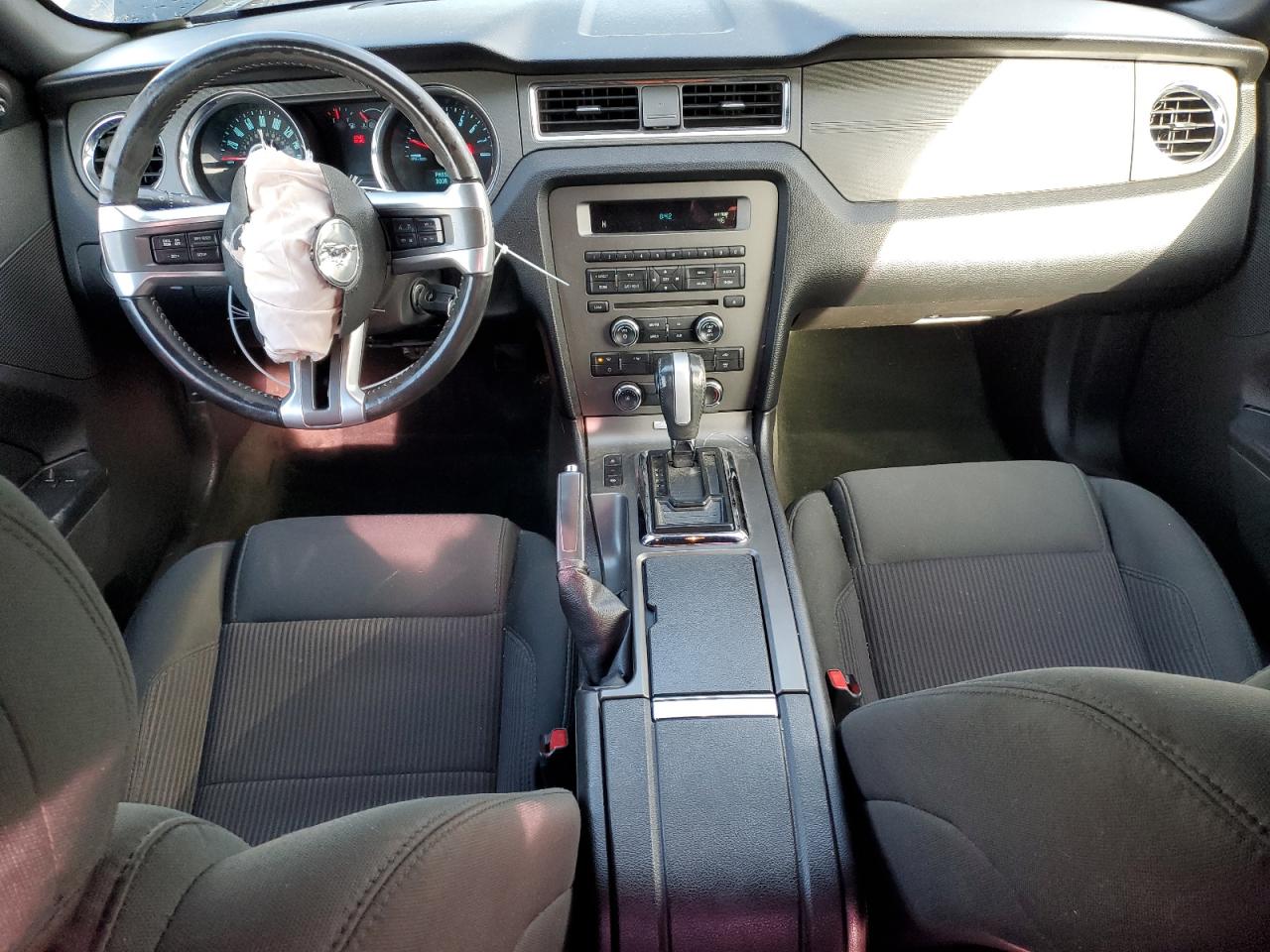 2014 Ford Mustang - Image 8