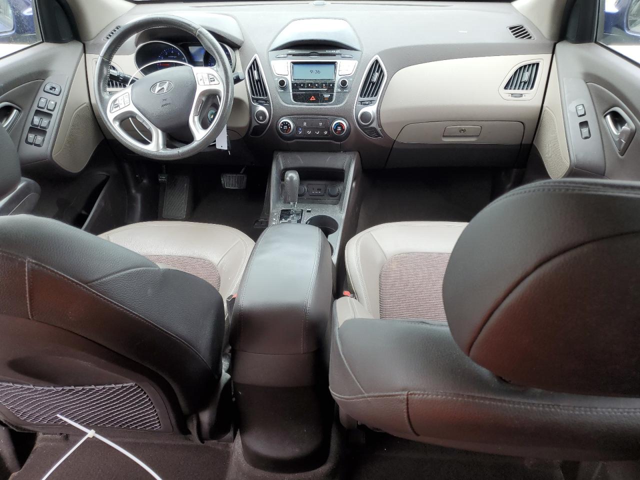 2011 Hyundai Tucson - Image 8