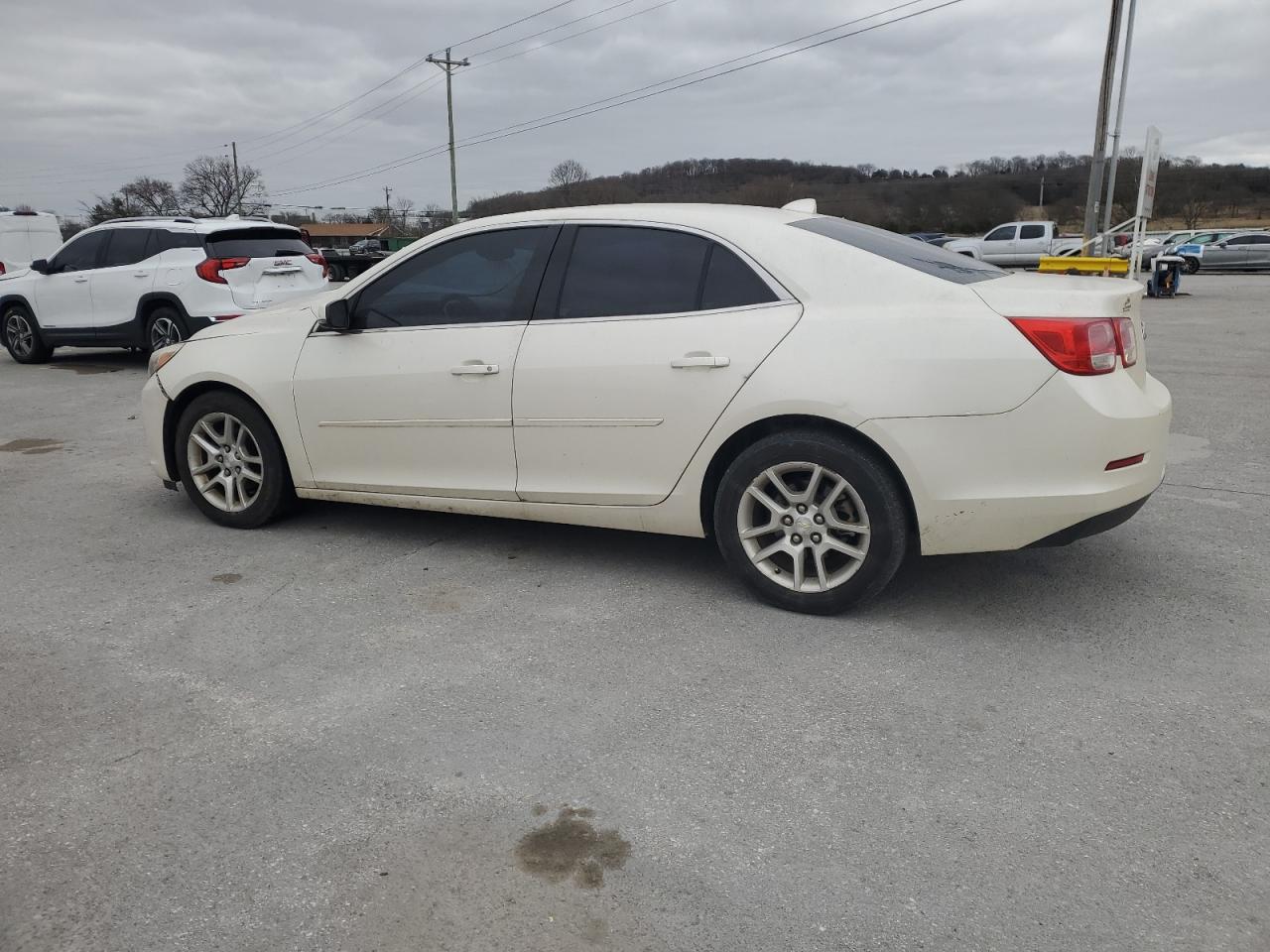 2014 Chevrolet Malibu - Image 2