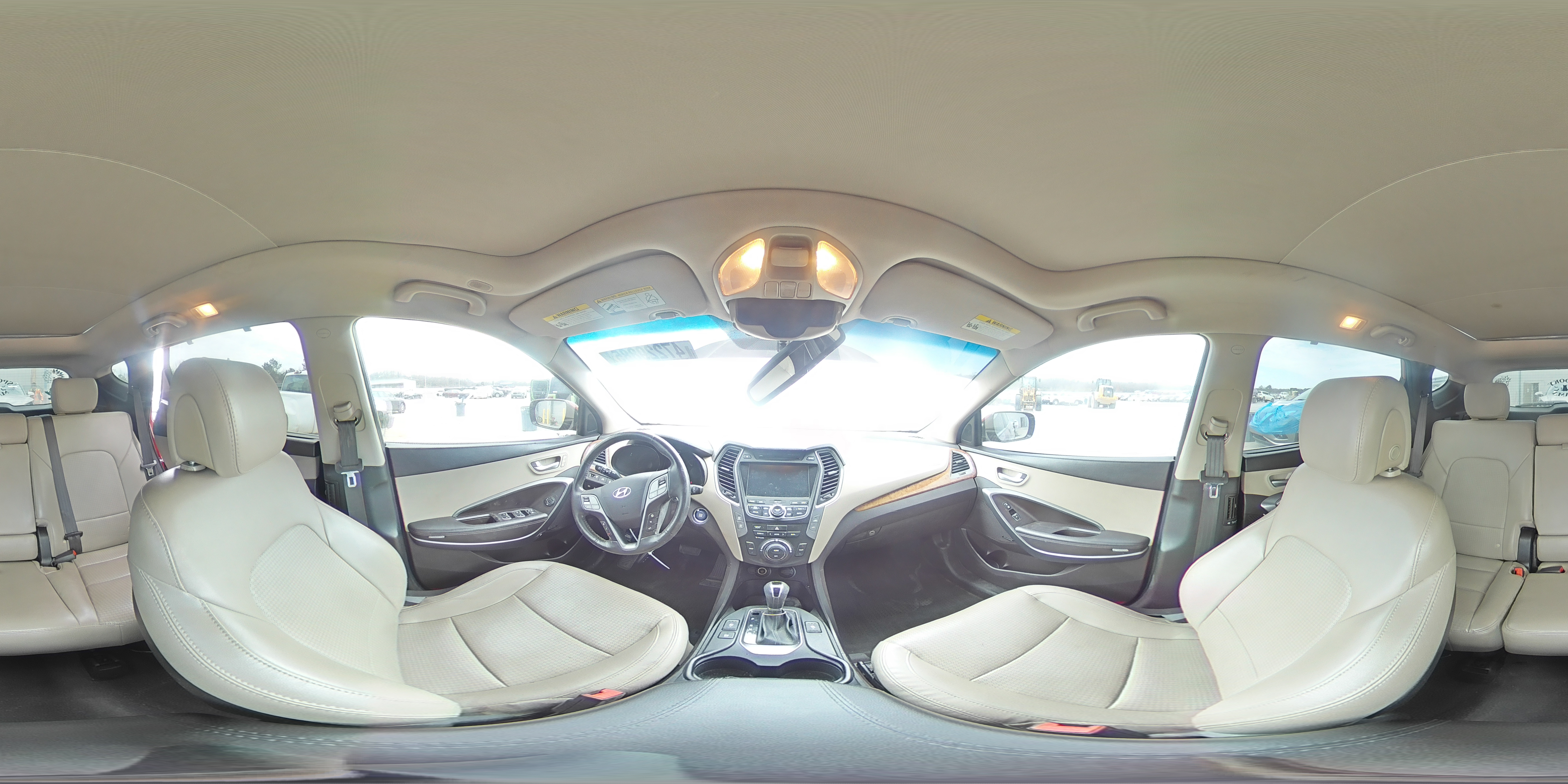 2014 Hyundai Santa Fe - Image 15