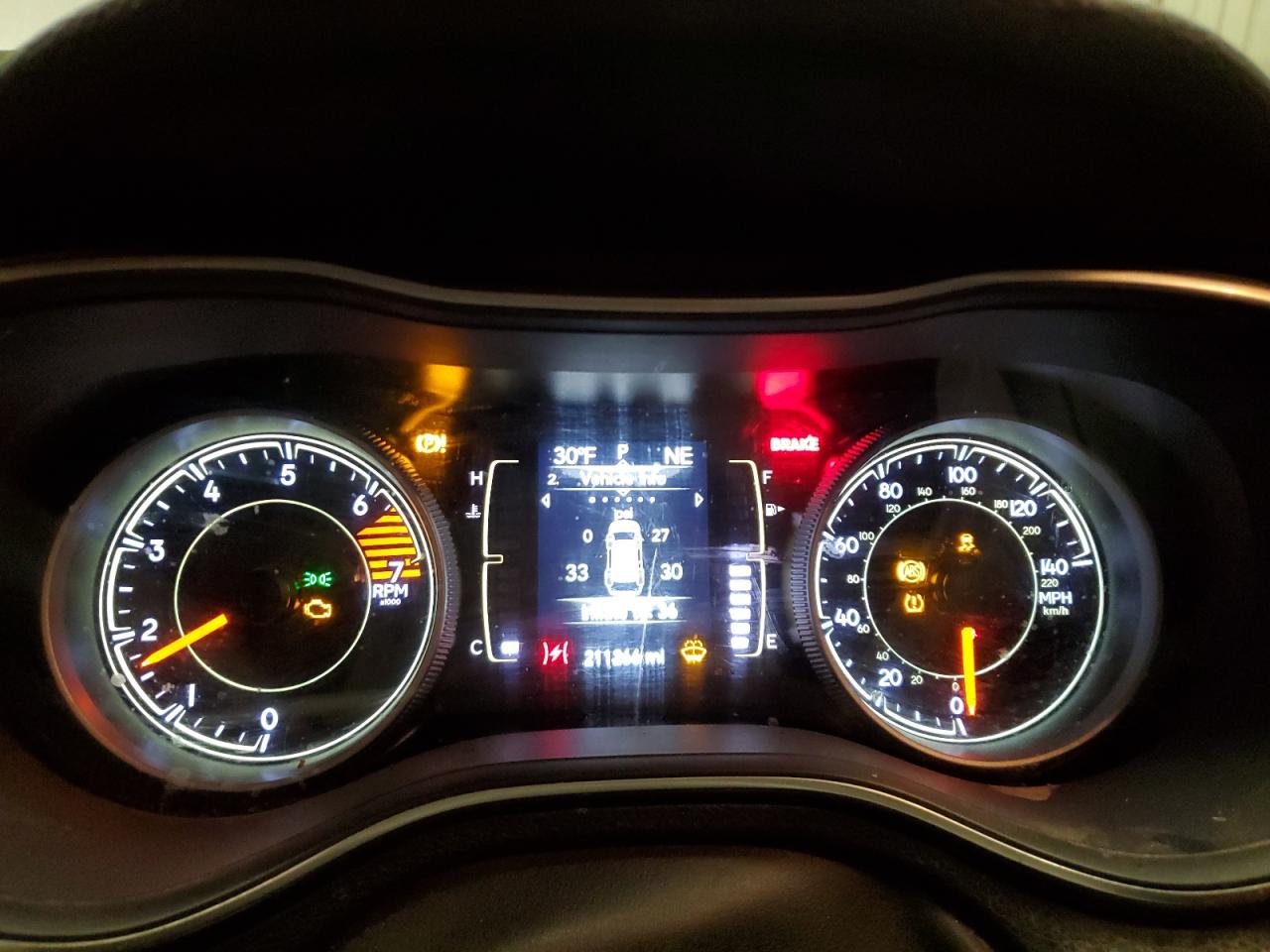 2019 Jeep Grand Cherokee - Image 9
