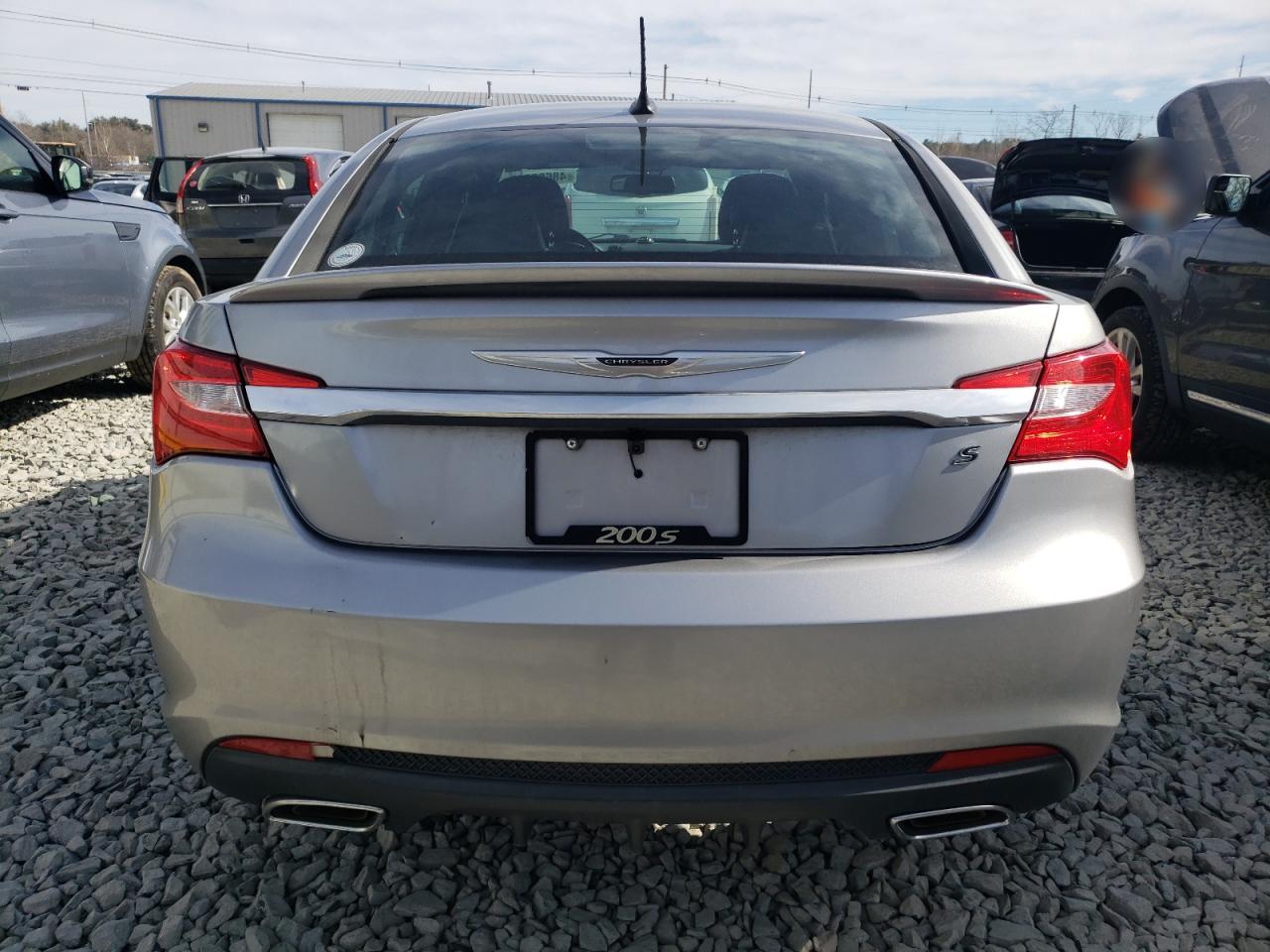 2014 Chrysler 200 - Image 6
