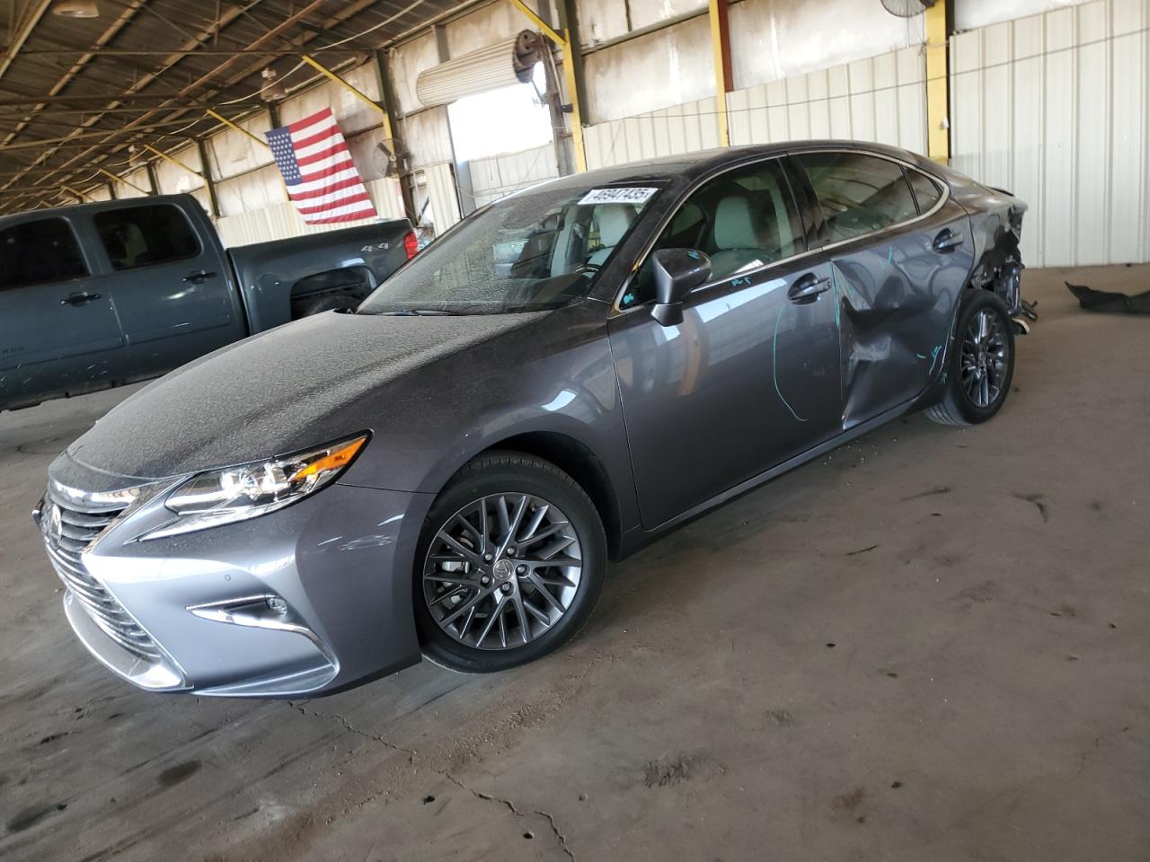 2018 Lexus ES - Image 1