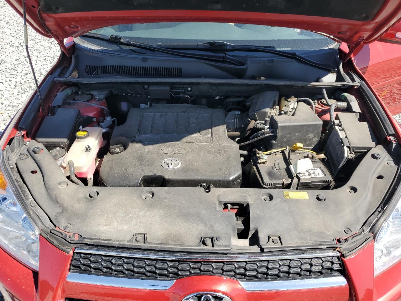 2010 Toyota RAV 4 - Image 12