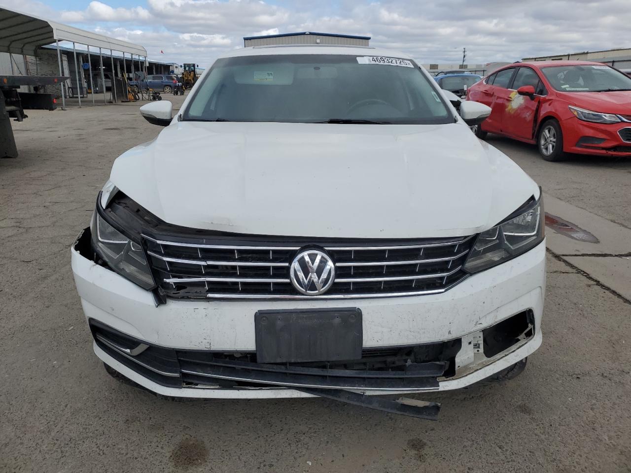 2016 Volkswagen Passat - Image 5