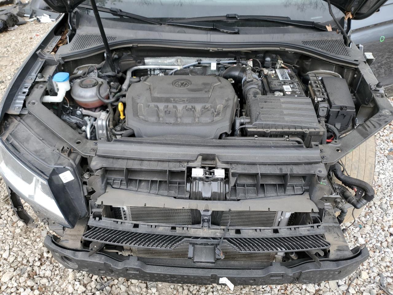 2021 Volkswagen Tiguan - Image 12