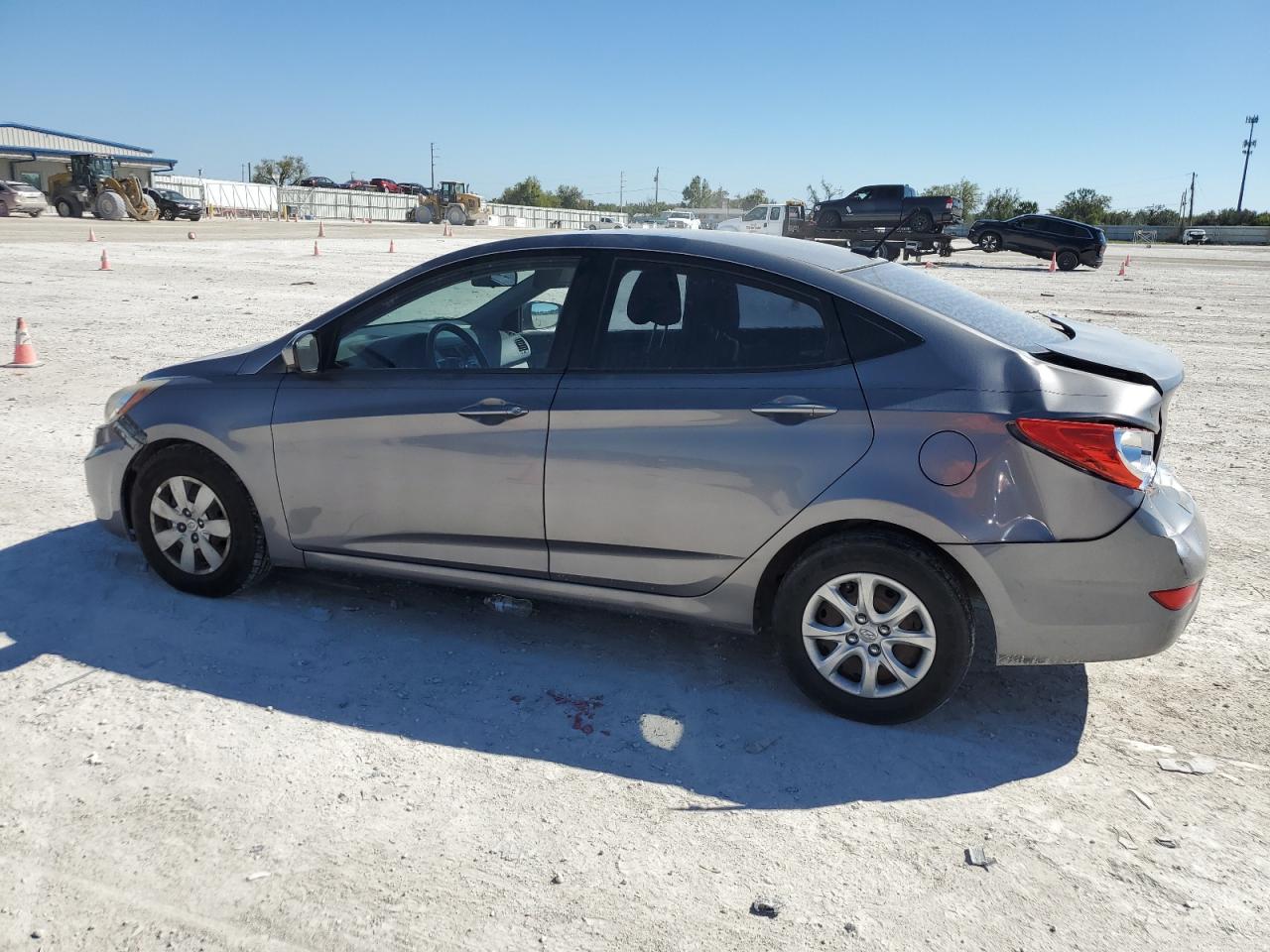 2013 Hyundai Accent - Image 2