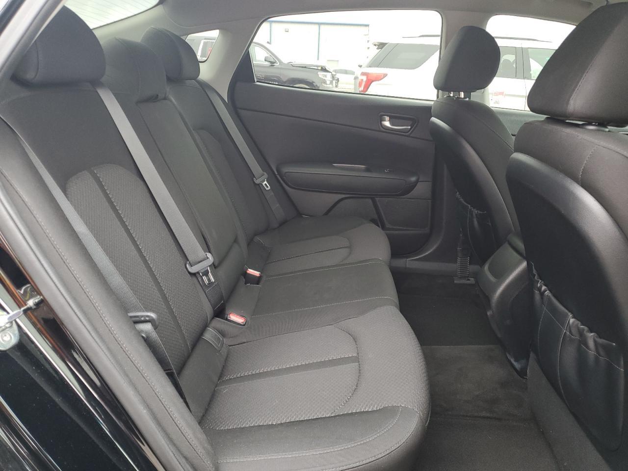 2018 Kia Optima - Image 10