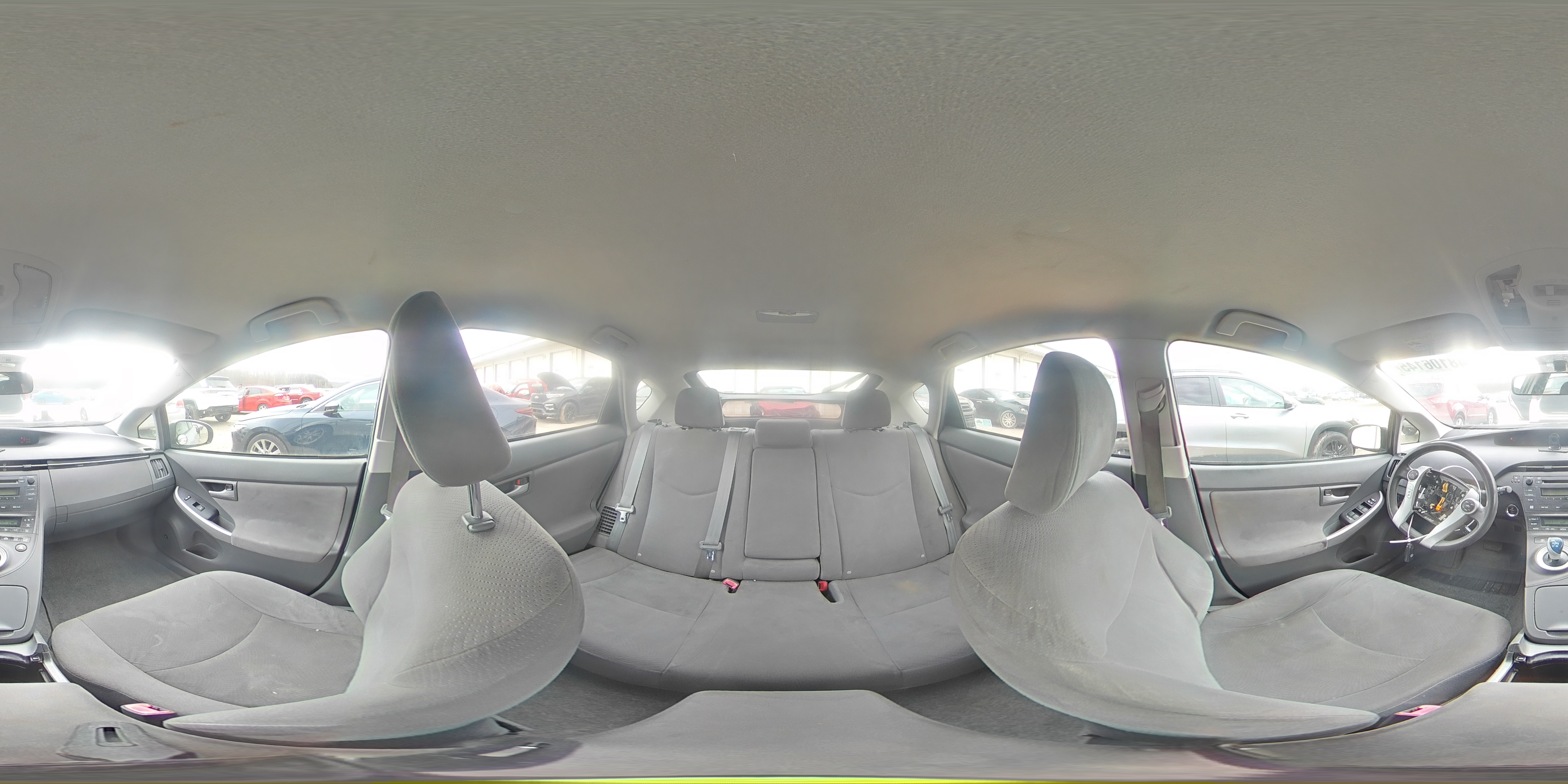 2010 Toyota Prius - Image 14