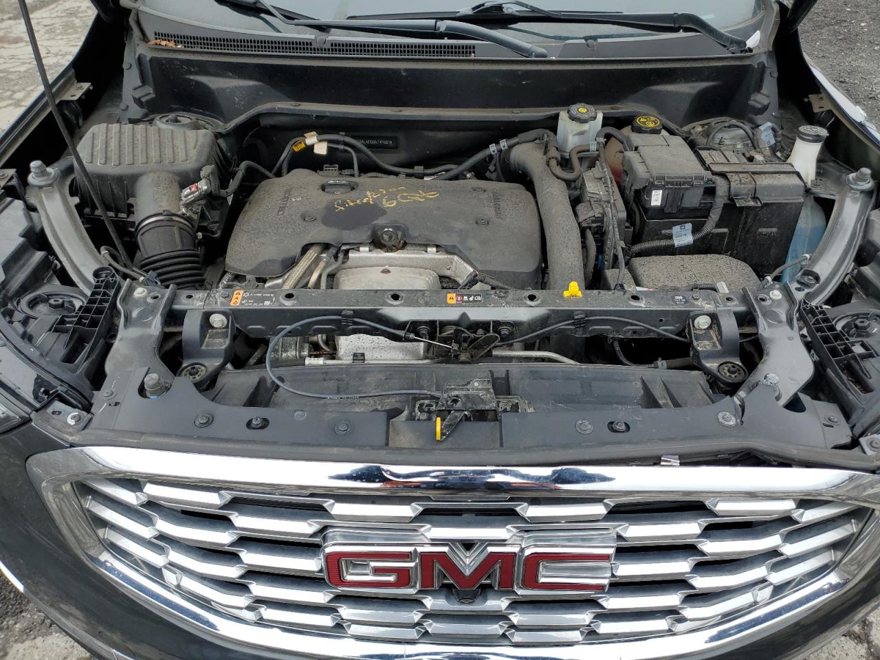 2019 GMC Terrain - Image 13