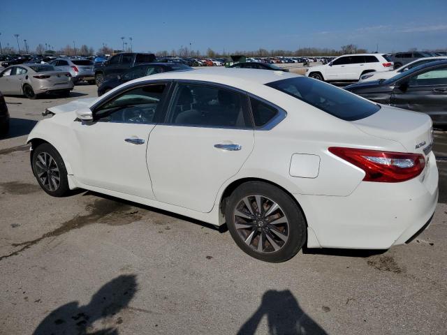 Седаны NISSAN ALTIMA 2016 Белы