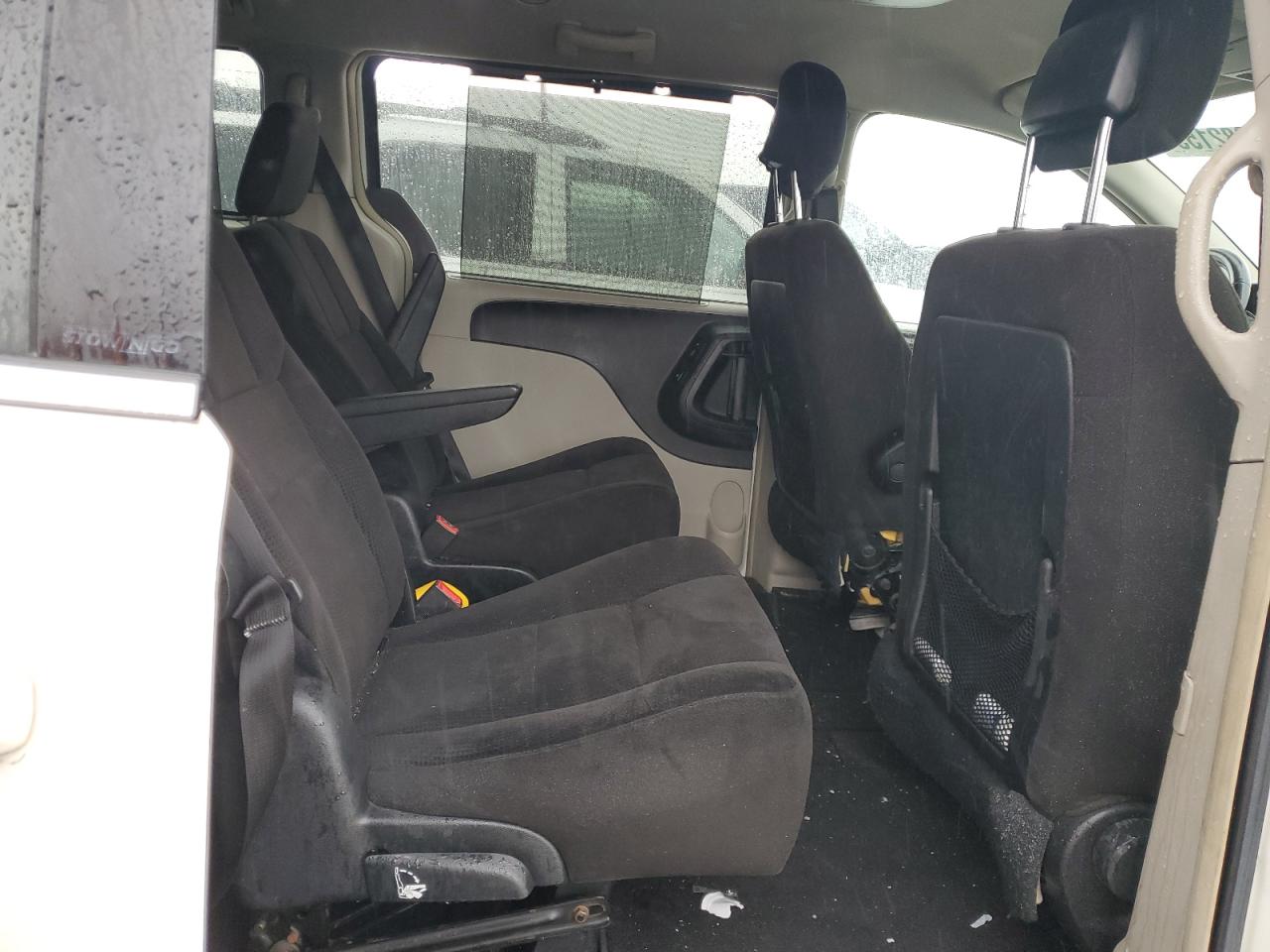2013 Dodge Caravan - Image 11