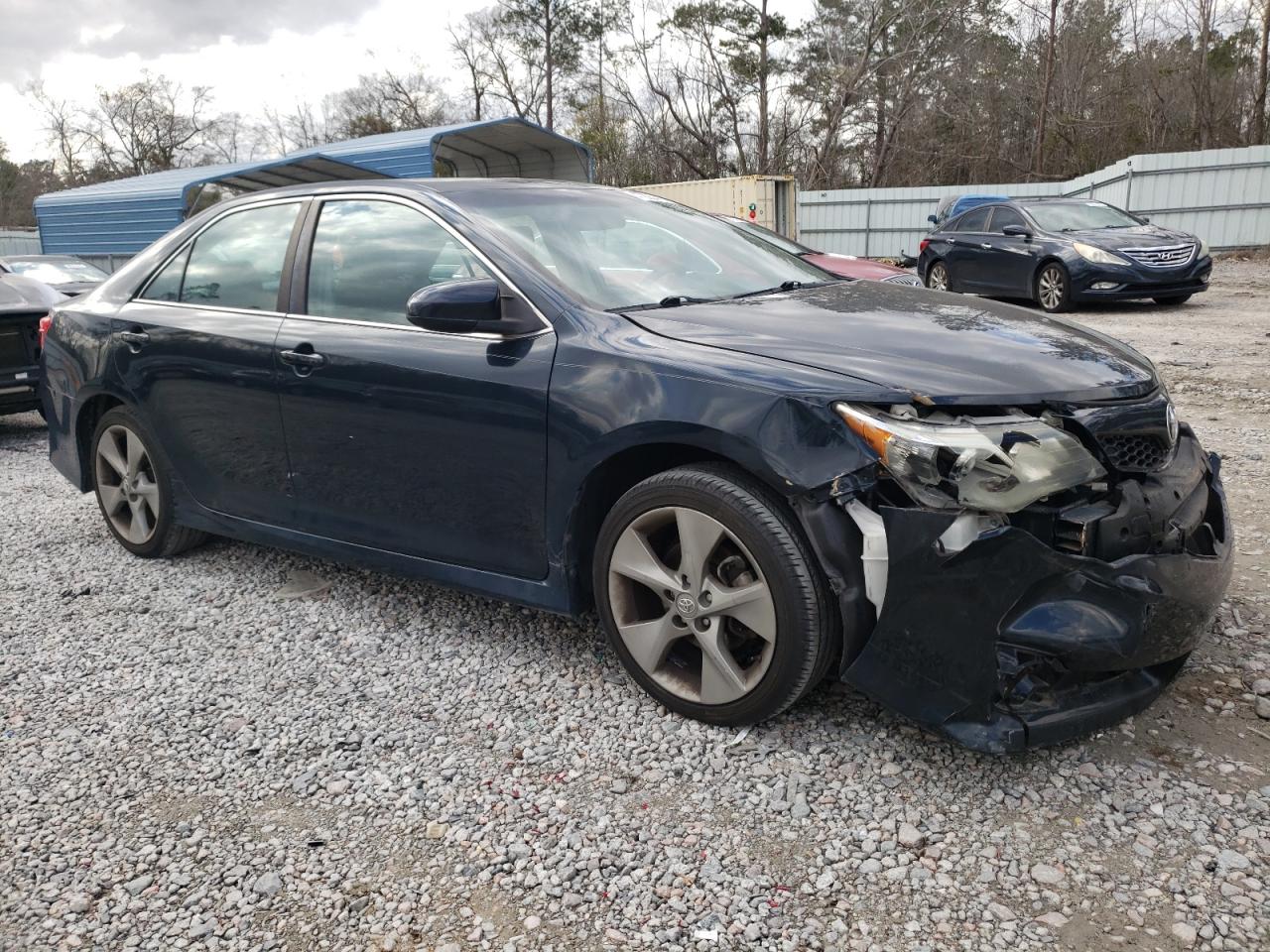 2014 Toyota Camry - Image 4