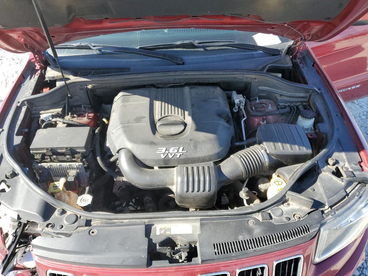 2014 Jeep Grand Cherokee - Image 12
