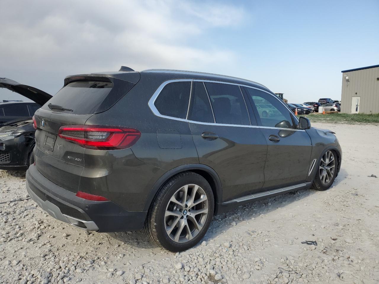 2020 BMW X5 - Image 3