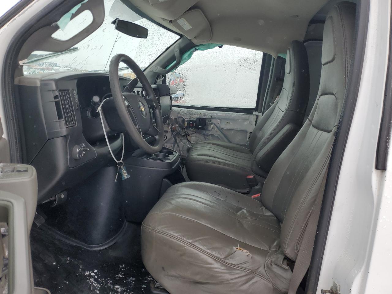 2016 Chevrolet Express G2500 VIN: 1GCWGBFF0G1131835 Lot: 47828095