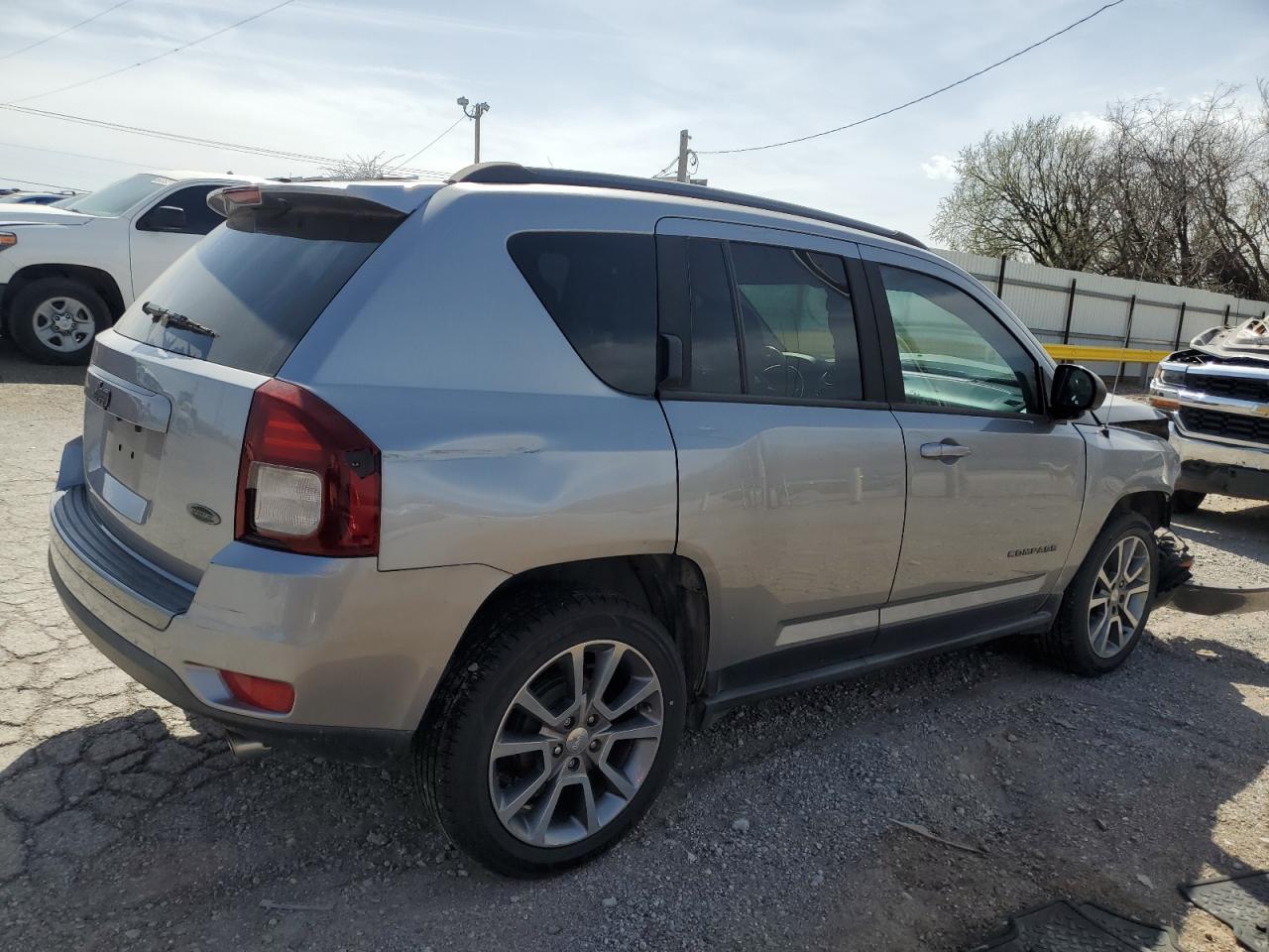 2016 Jeep Compass - Image 3