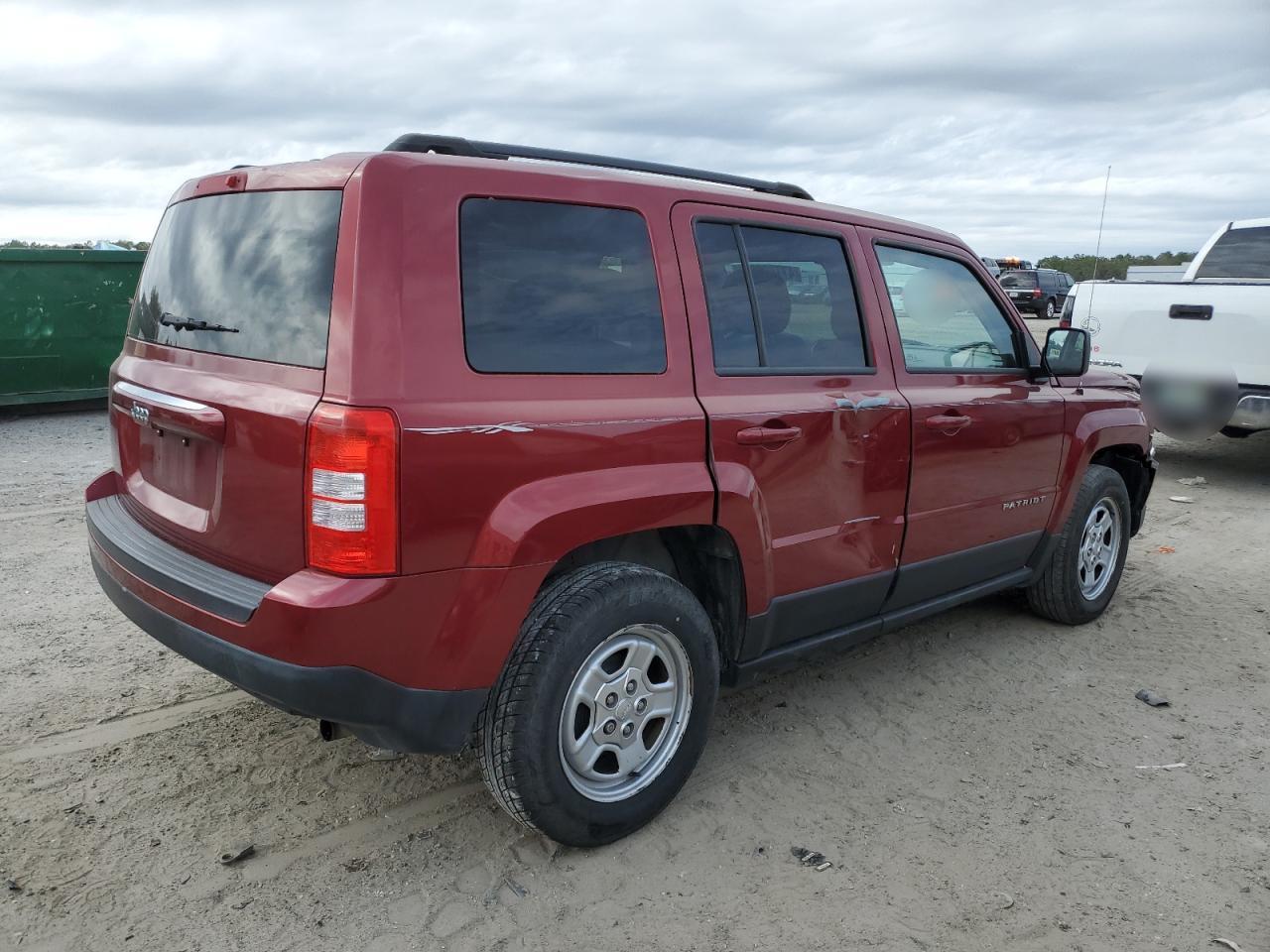 2016 Jeep Liberty (Patriot) - Image 3