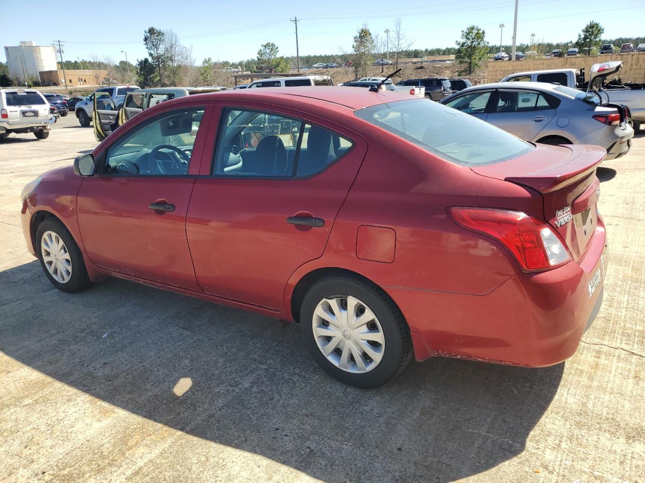 2015 Nissan Versa - Image 2