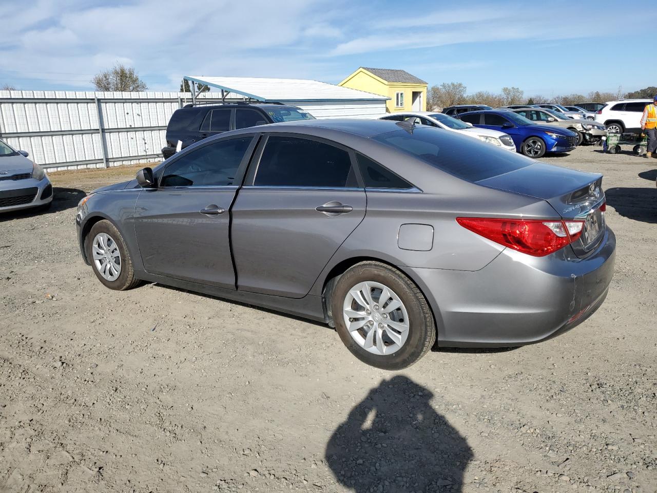 2011 Hyundai Sonata - Image 2