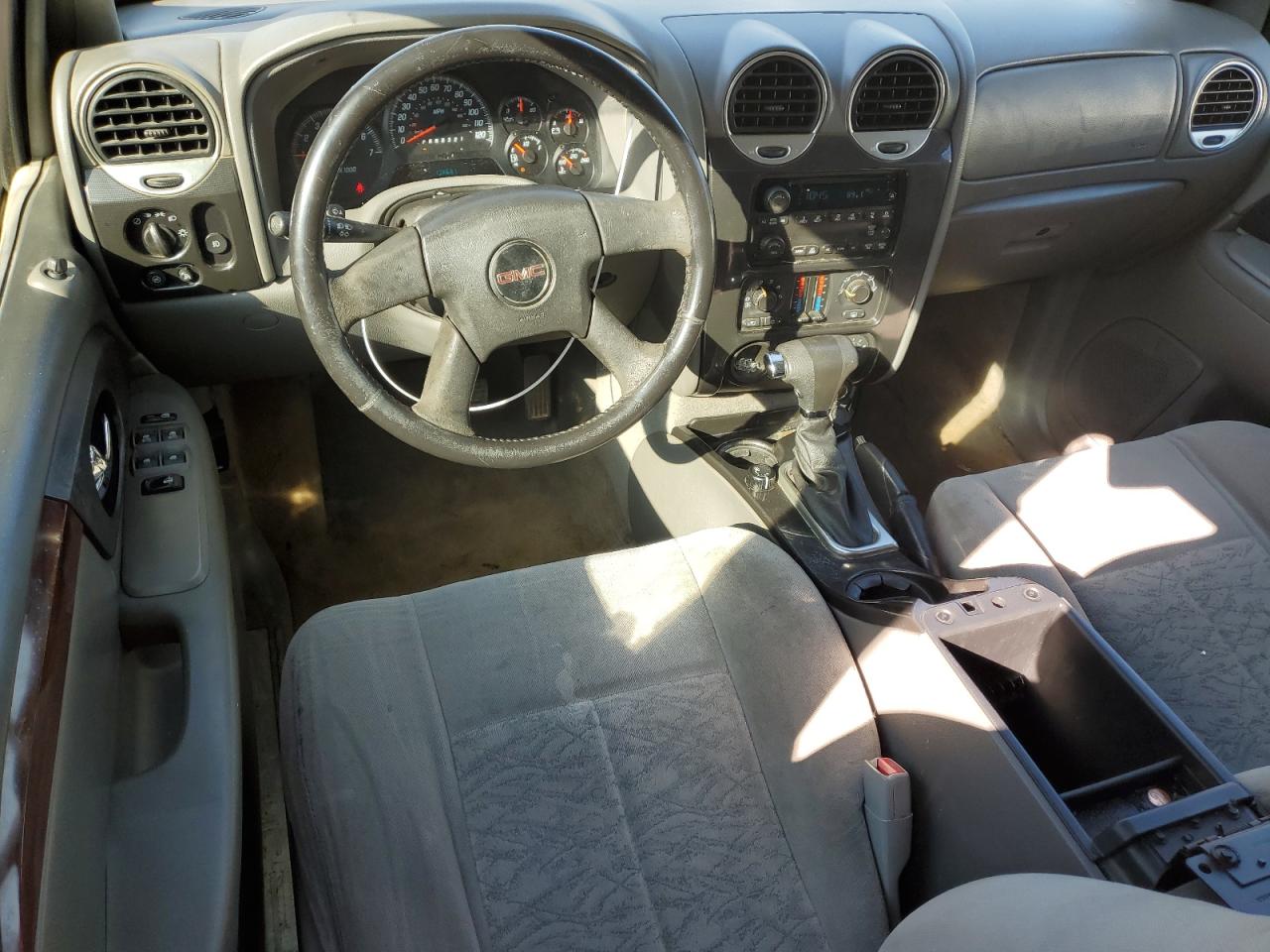 2006 GMC Envoy - Image 8