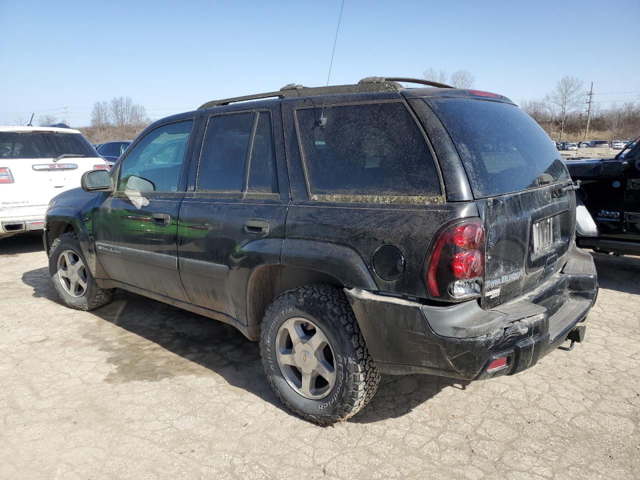 2004 Chevrolet TrailBlazer - Image 2