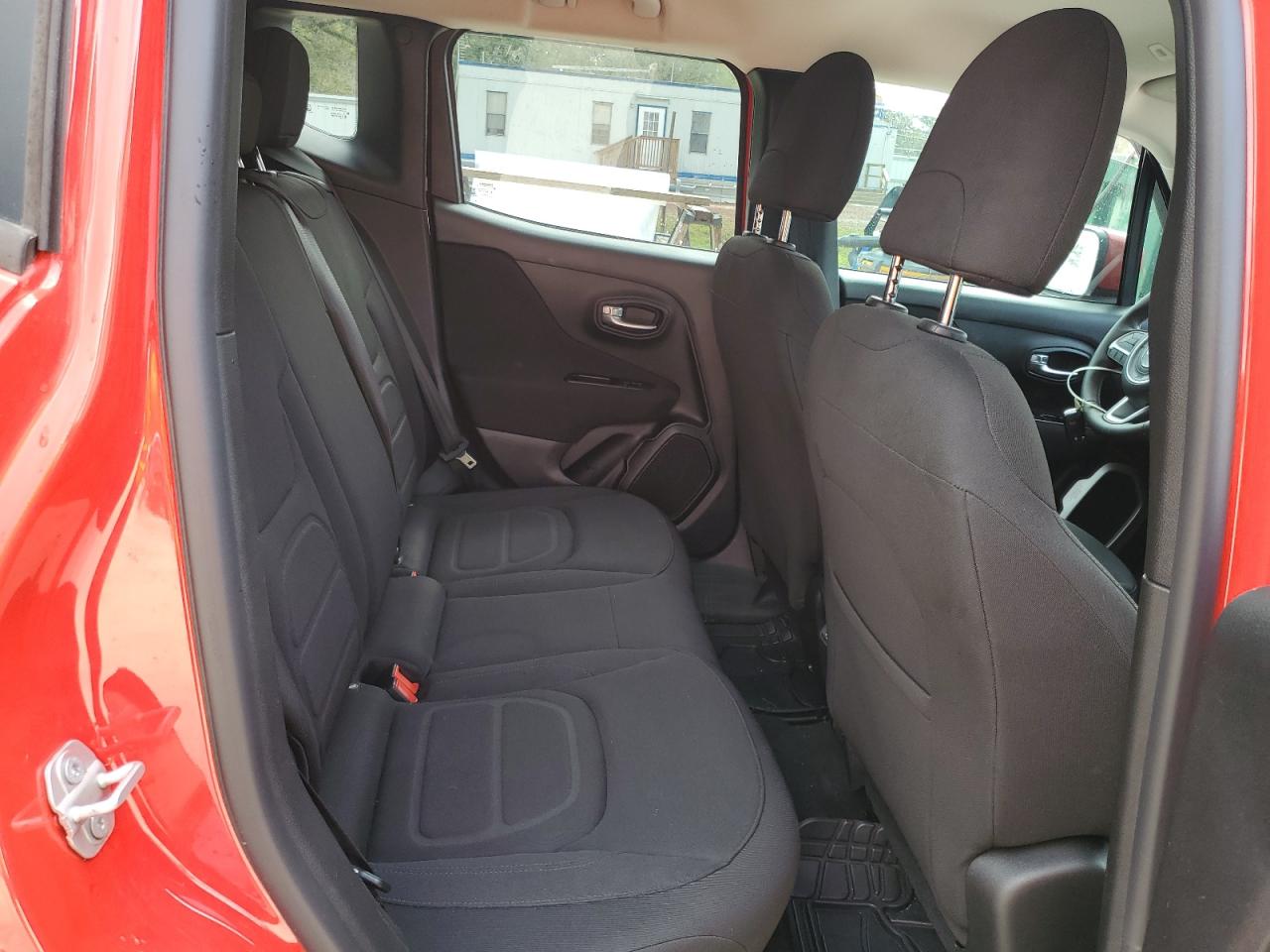 2019 Jeep Renegade - Image 11