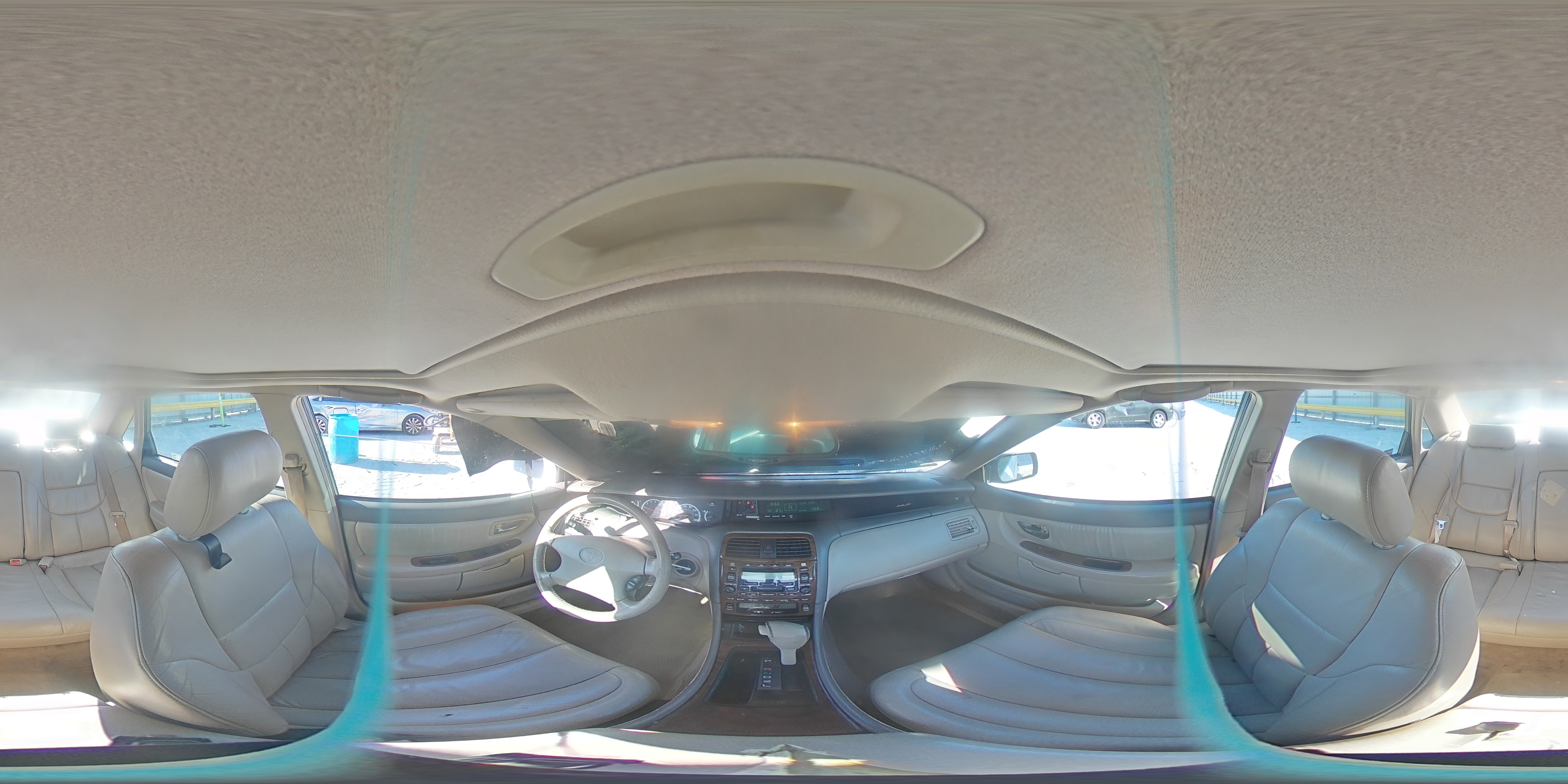 2000 Toyota Avalon - Image 12