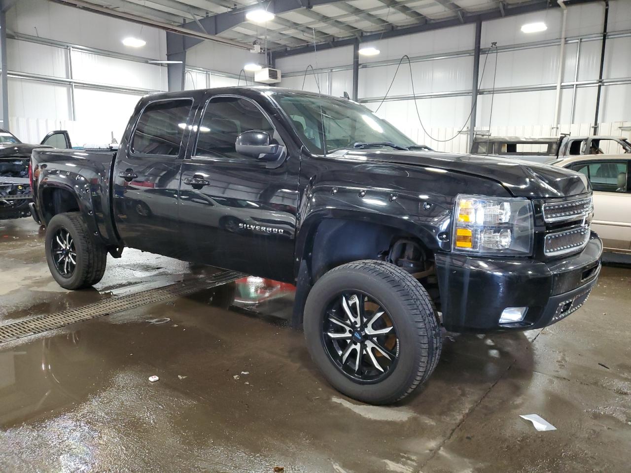 2012 Chevrolet Silverado - Image 4