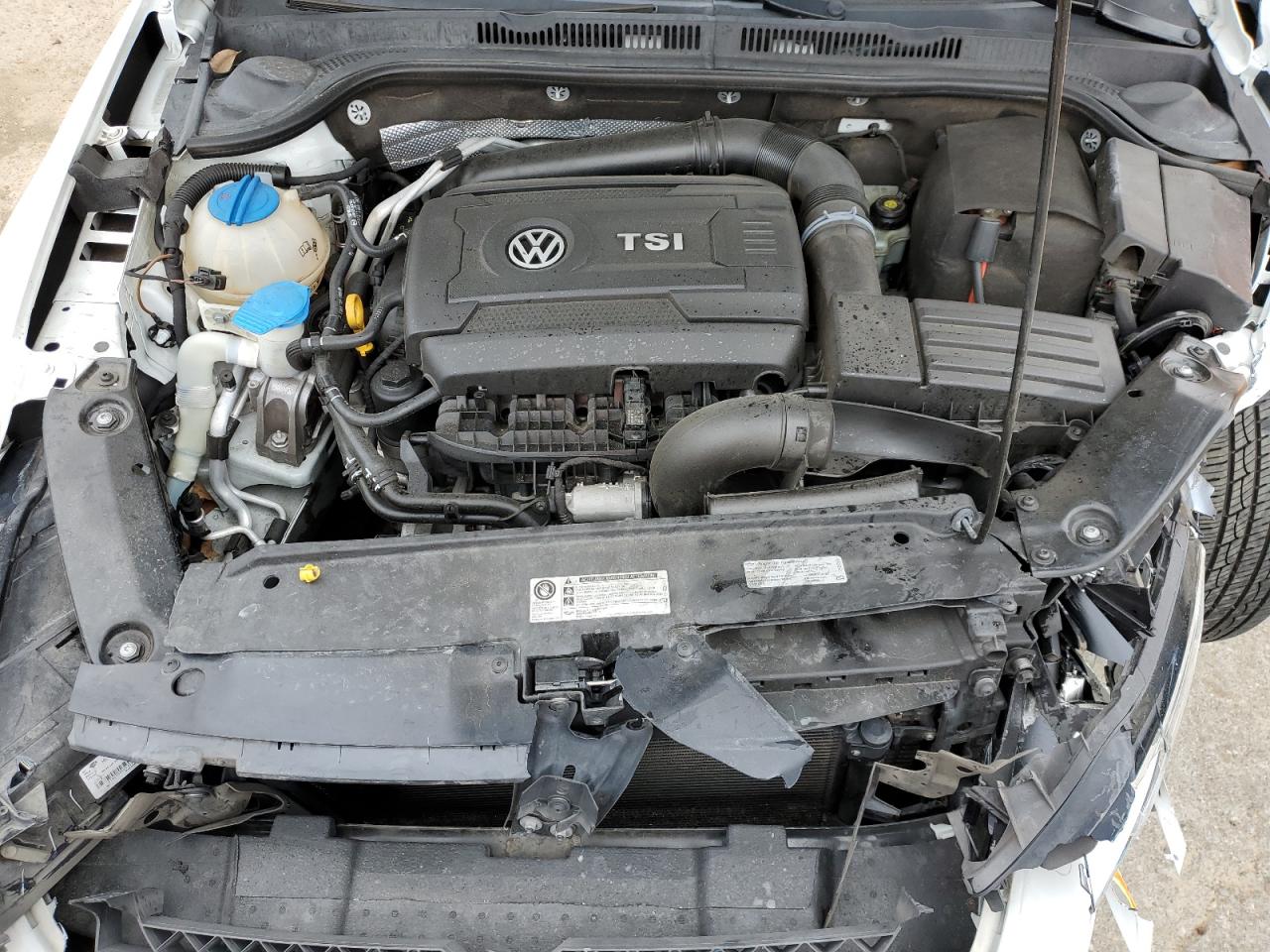 2014 Volkswagen Jetta - Image 11
