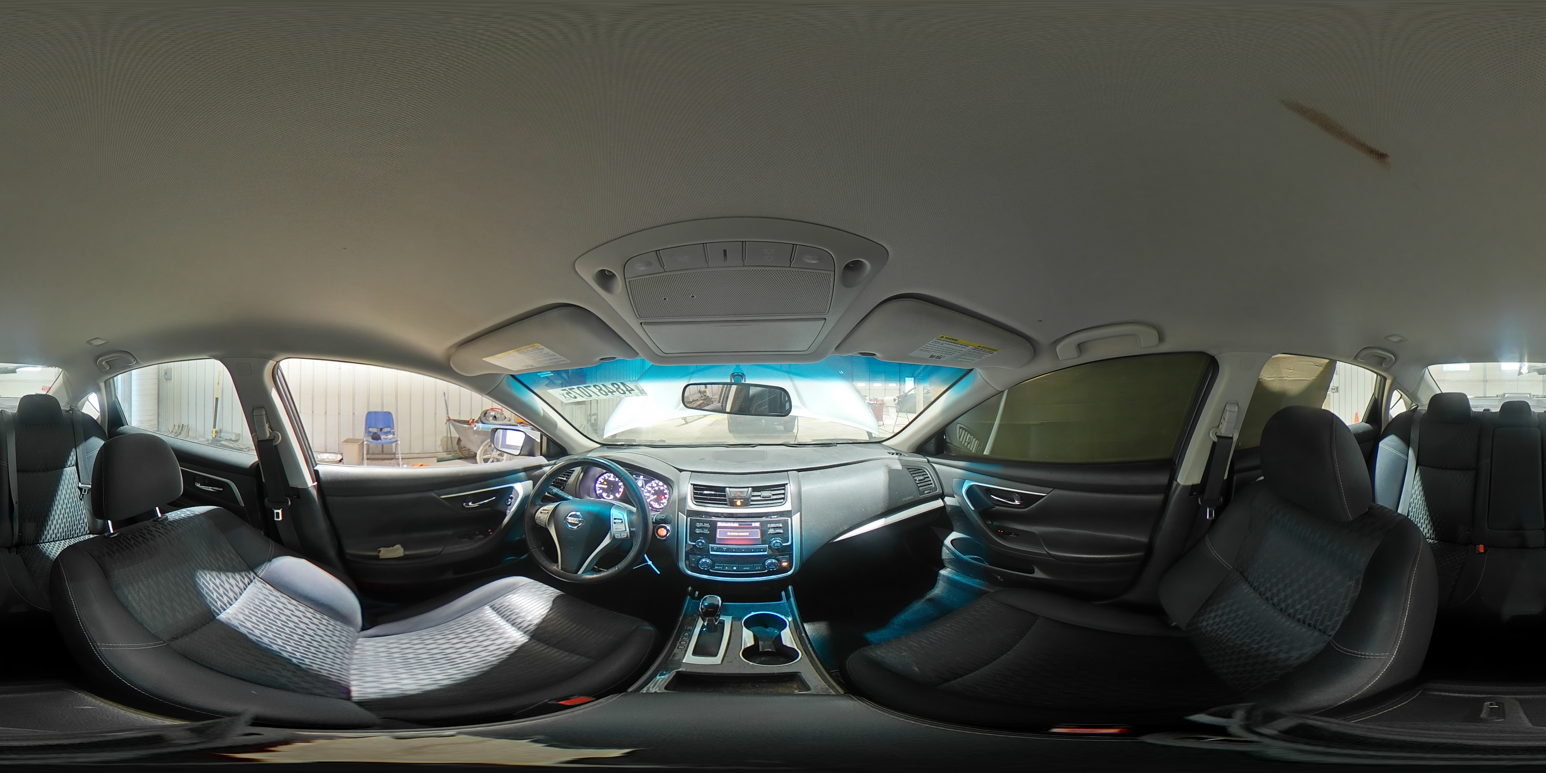 2018 Nissan Altima - Image 14