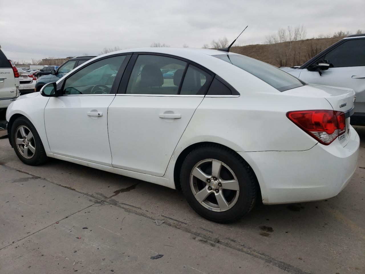 2014 Chevrolet Cruze - Image 2