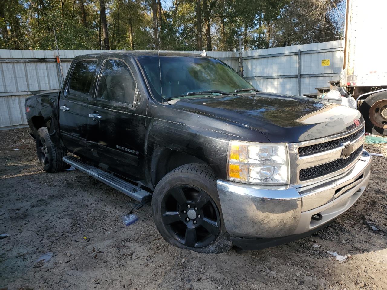 2013 Chevrolet Silverado - Image 4