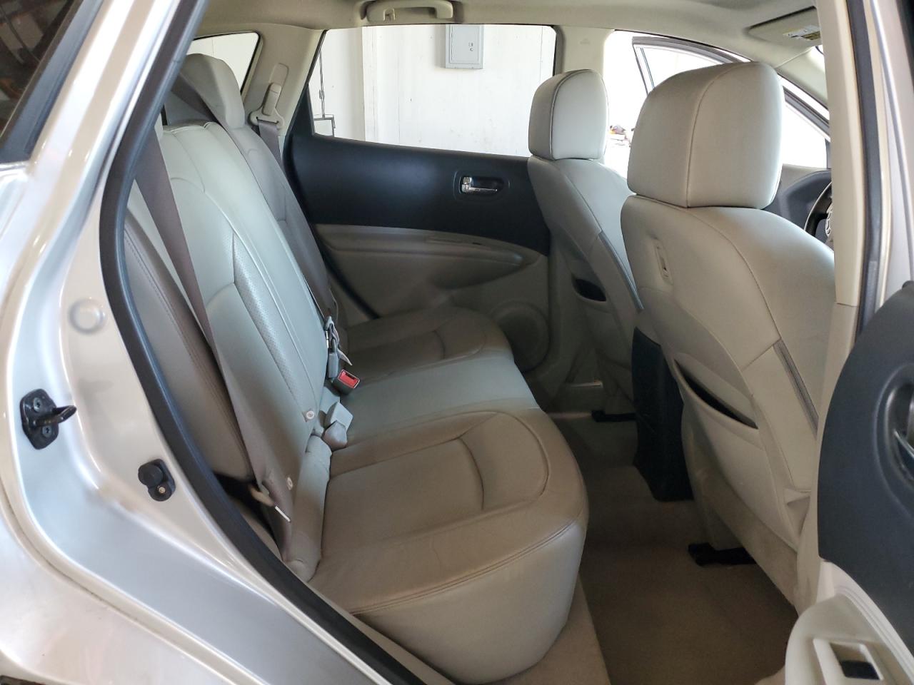 2013 Nissan Rogue - Image 10