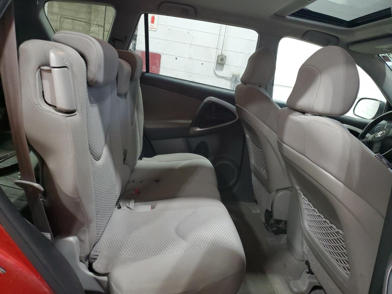 2007 Toyota Rav4 Limited VIN: JTMBK34V175028476 Lot: 50120905