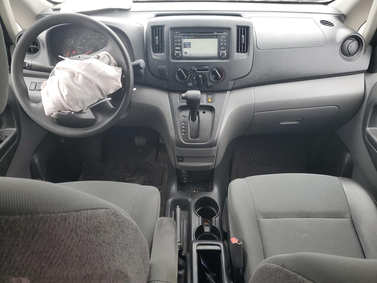2015 Nissan NV - Image 8