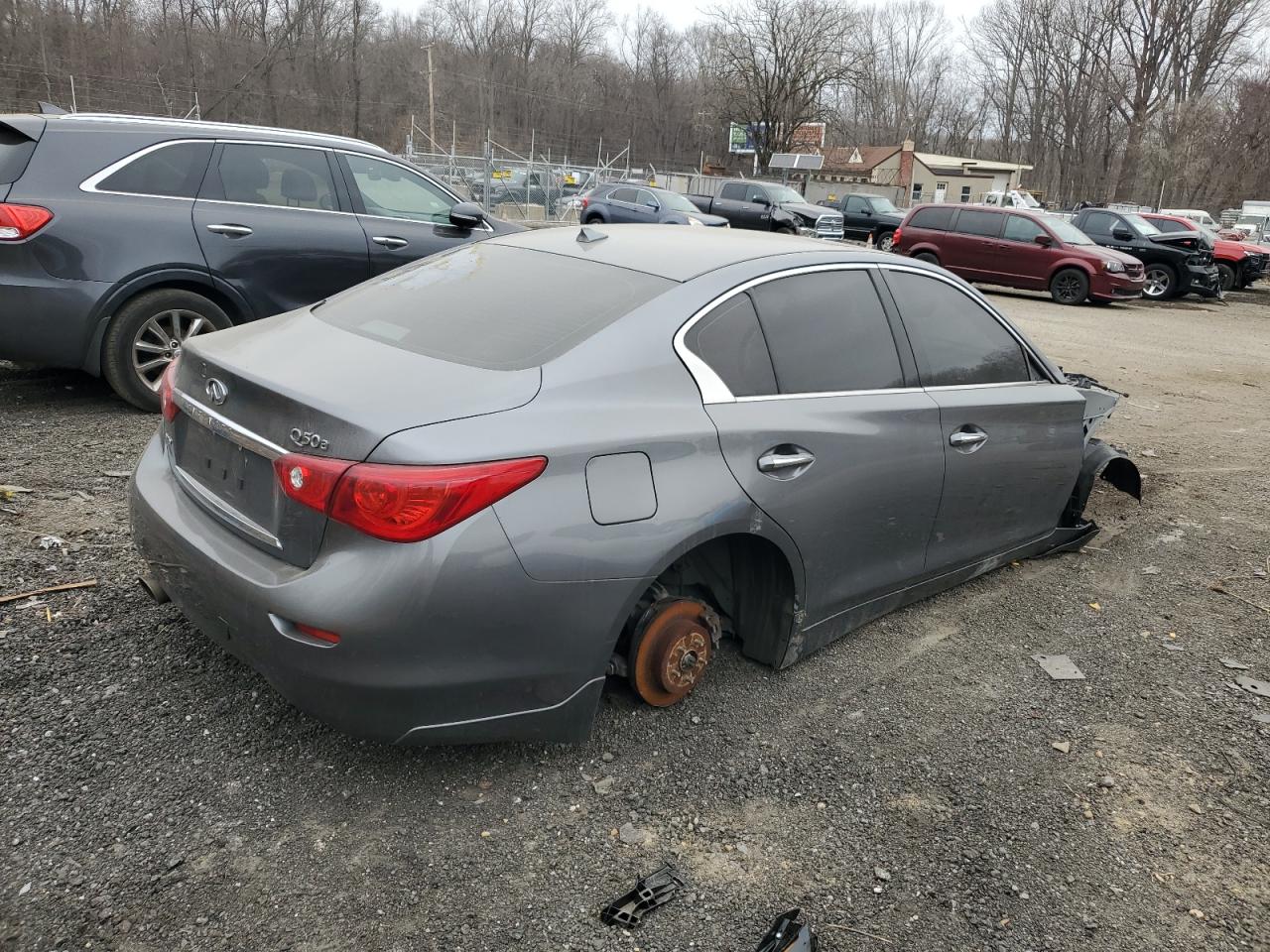 2015 Infiniti Q50 - Image 3