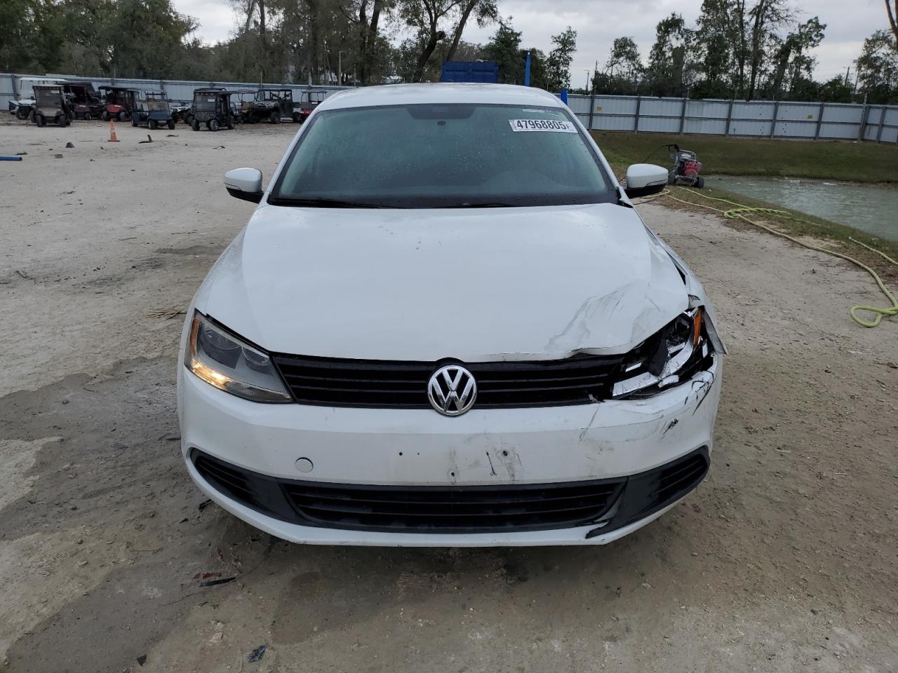 2014 Volkswagen Jetta - Image 5