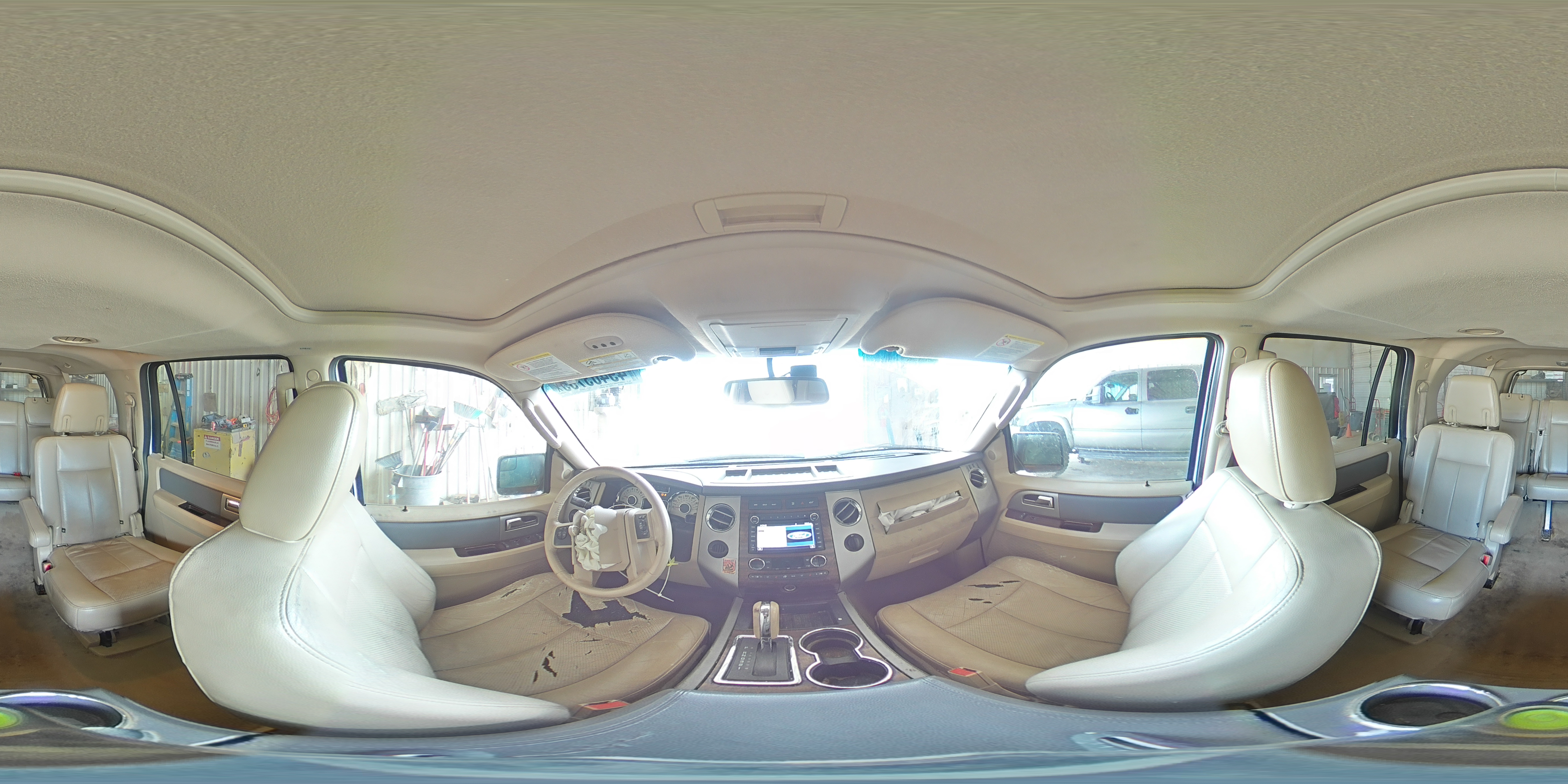 2012 Ford Expedition - Image 13