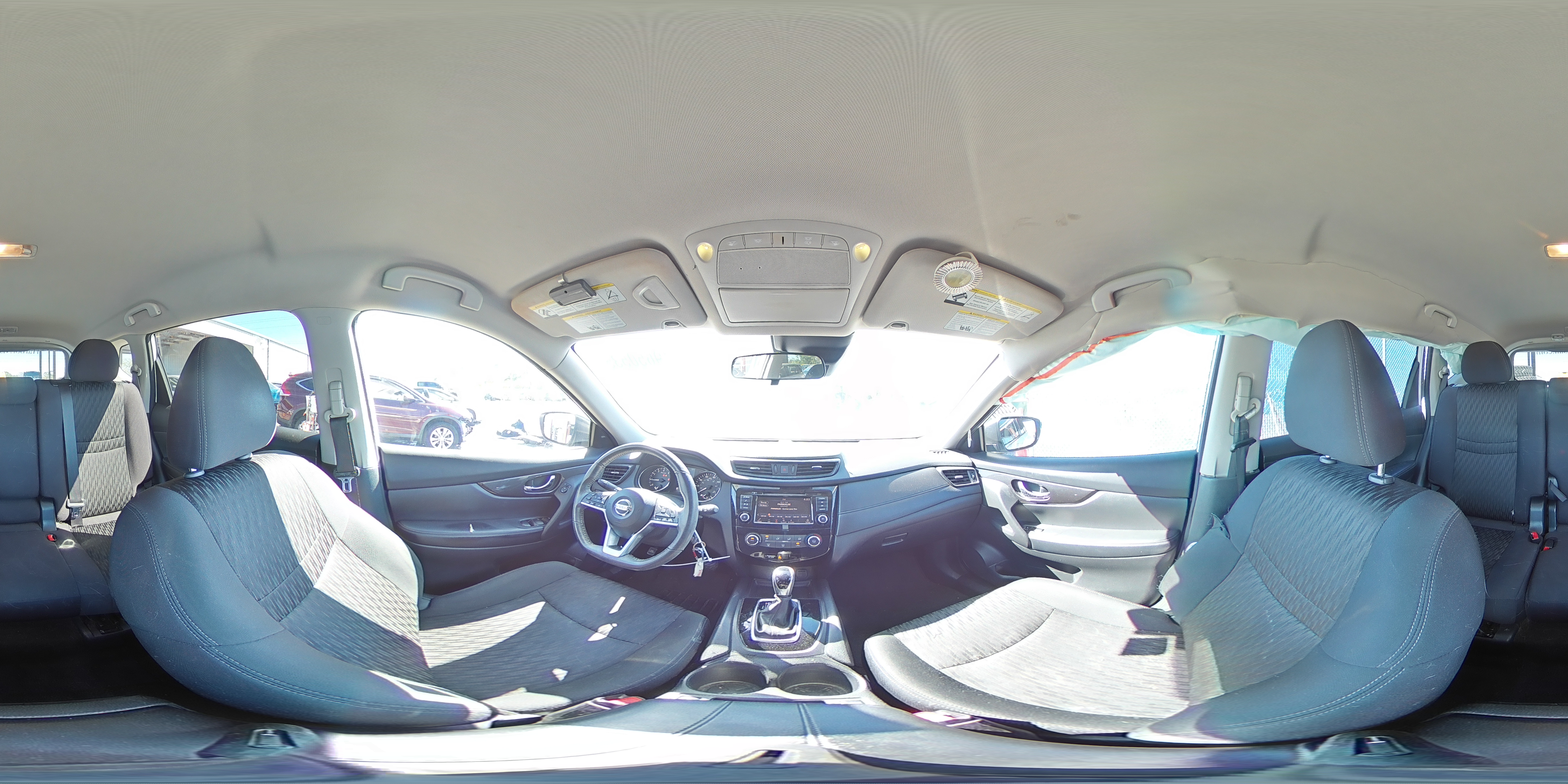 2019 Nissan Rogue - Image 15