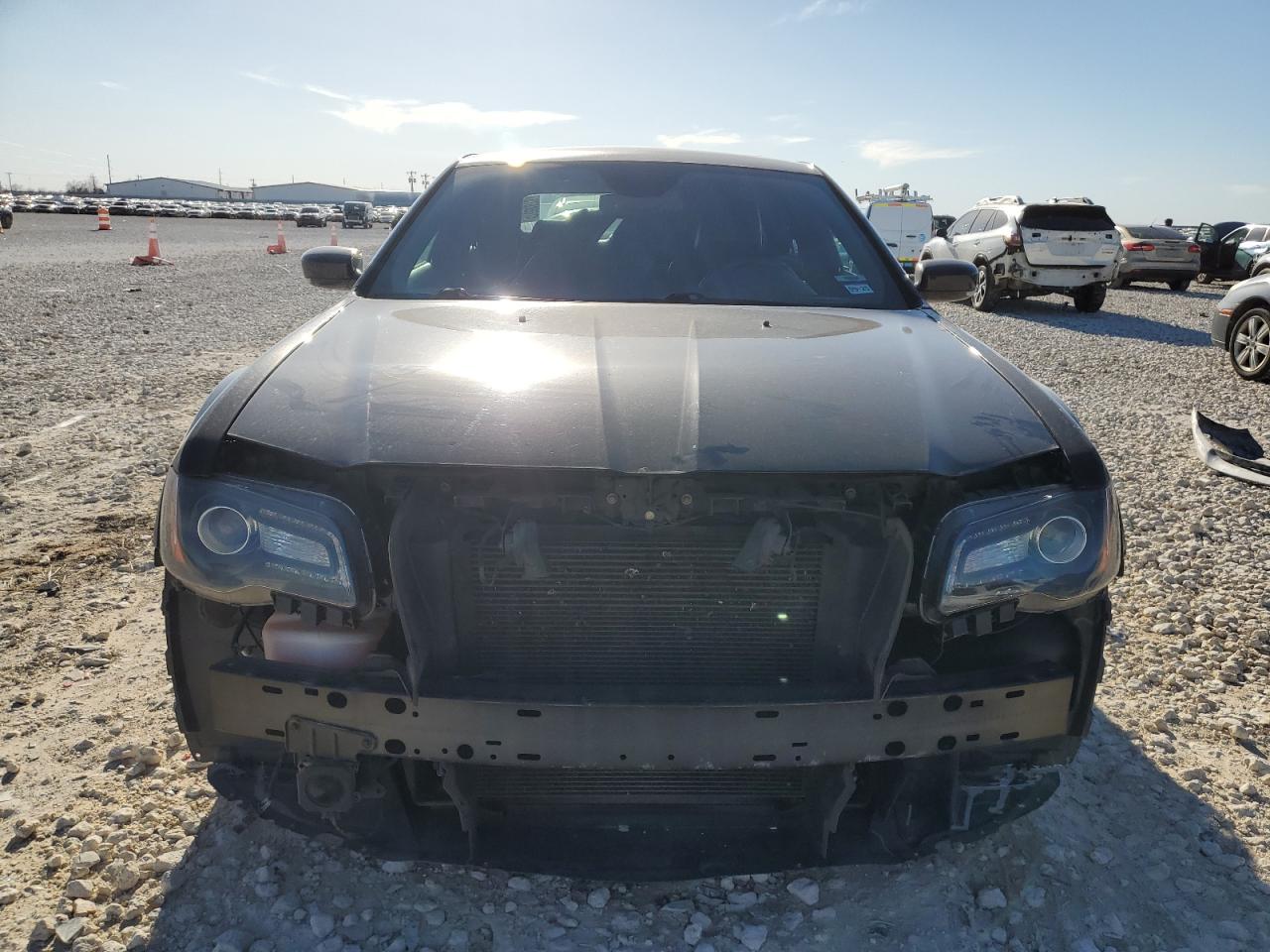 2014 Chrysler 300 - Image 5