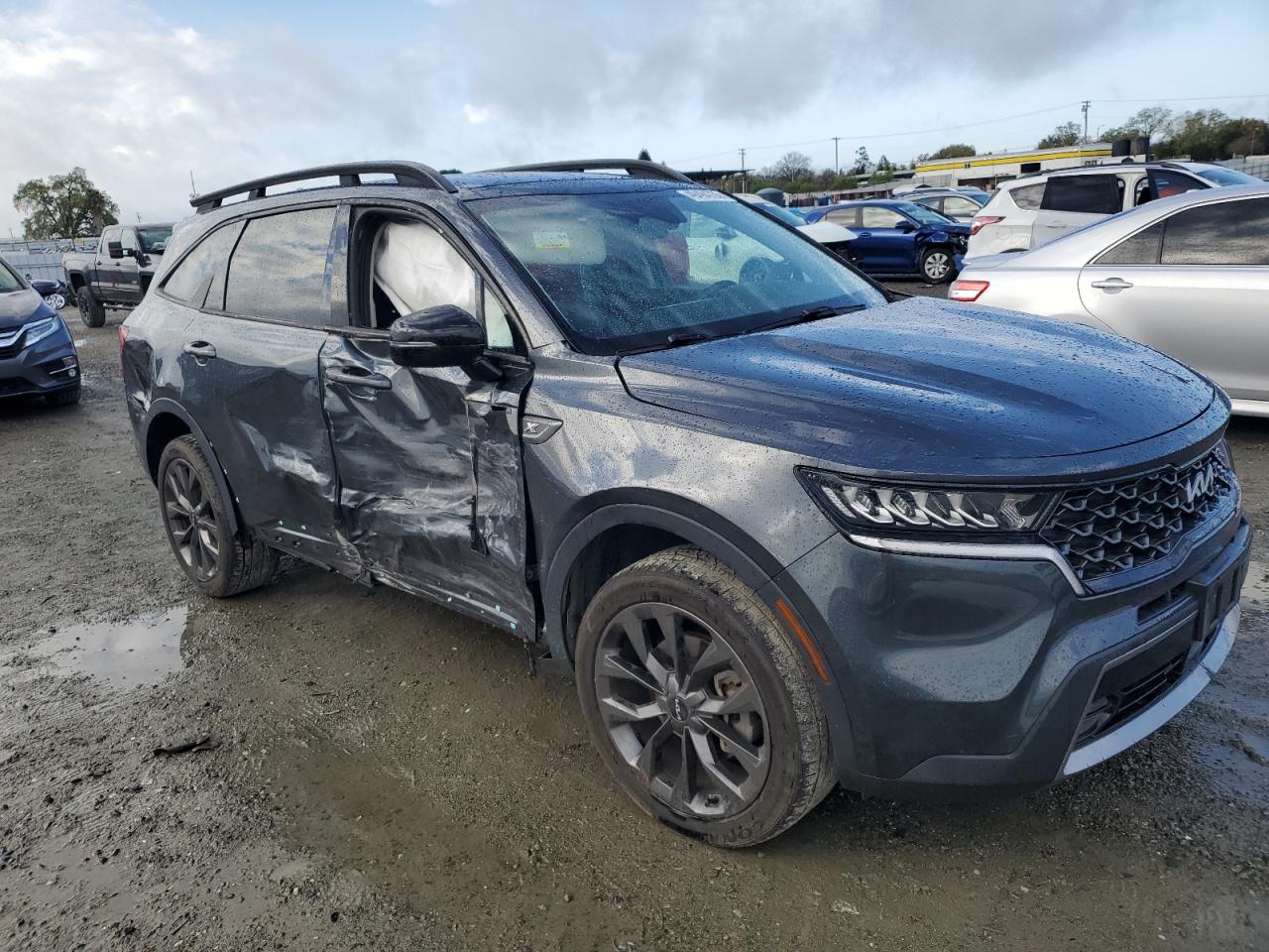 2022 Kia Sorento - Image 4