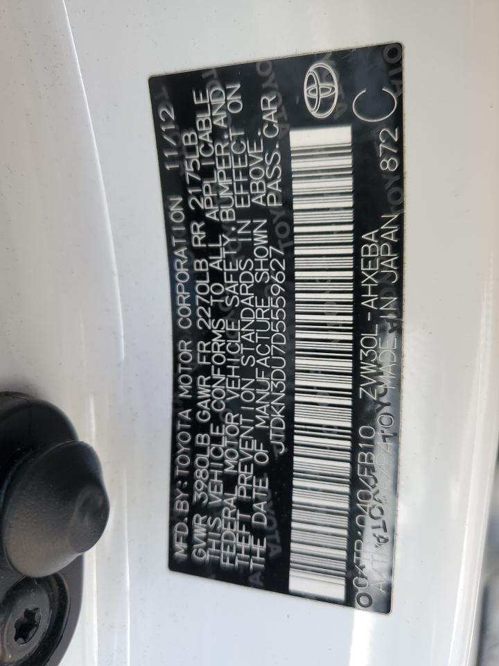 2013 Toyota Prius - Image 12