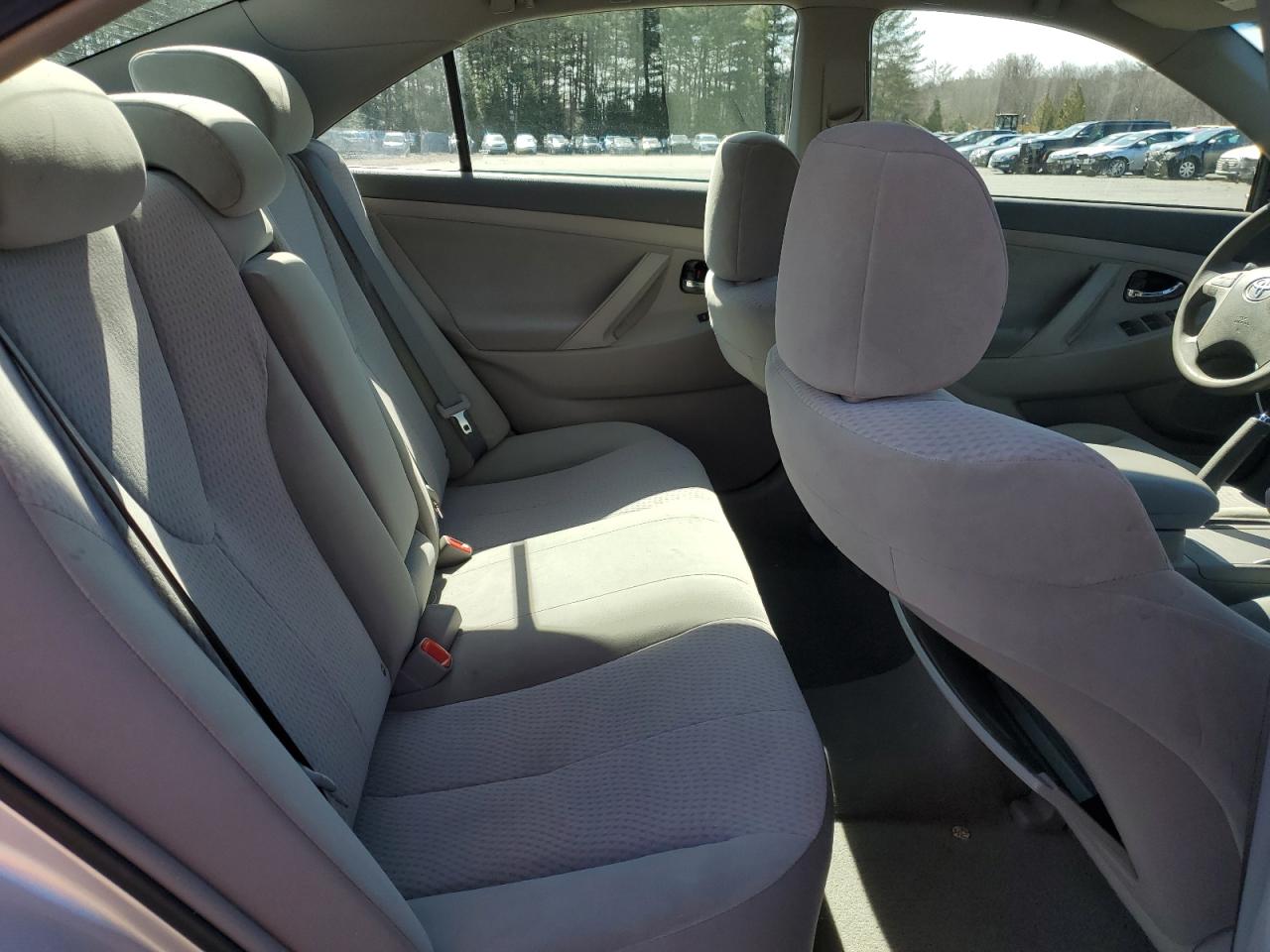 2011 Toyota Camry - Image 11