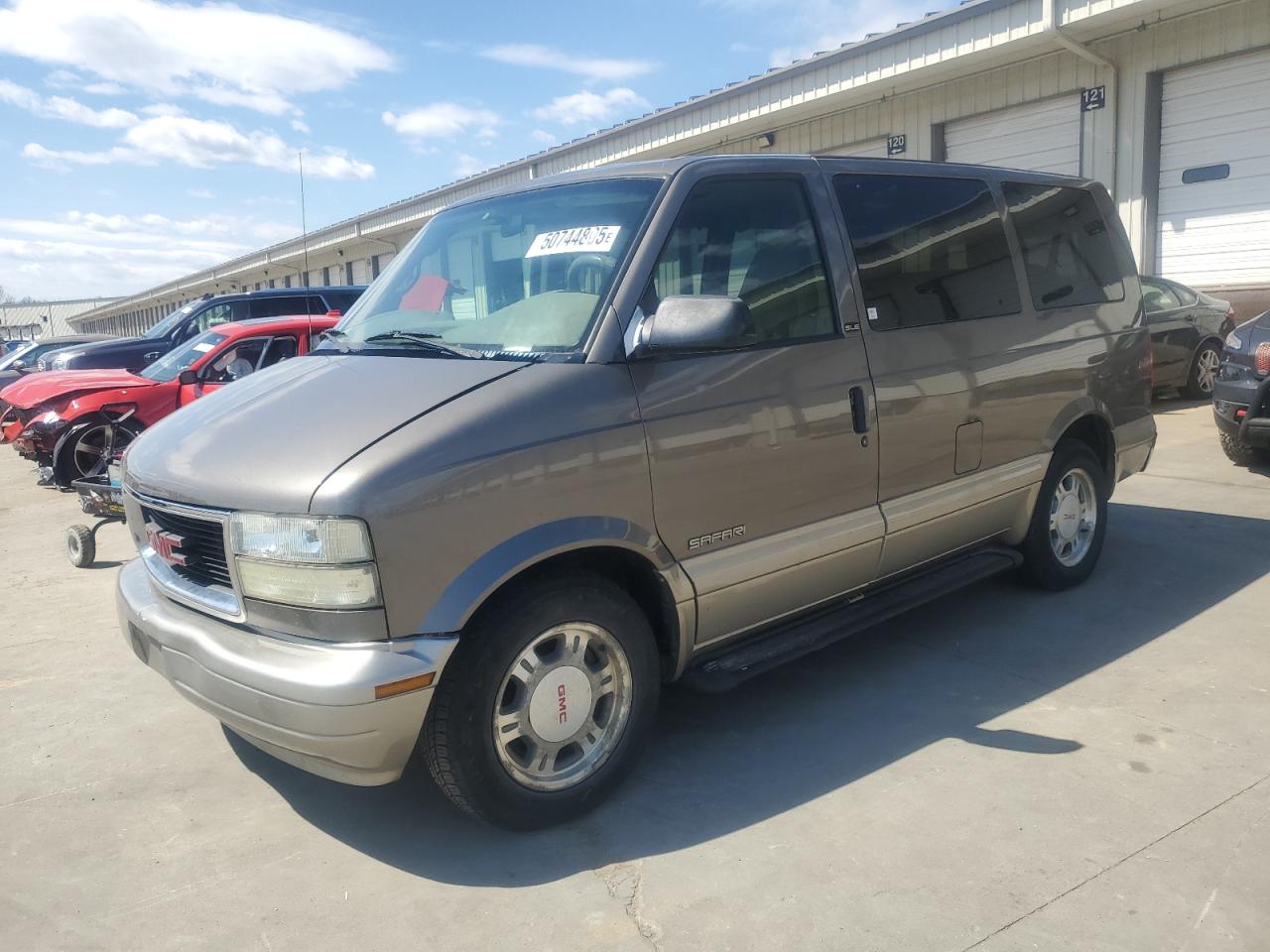 2003 Gmc Safari Xt for Sale in Louisville, KY - Rear End