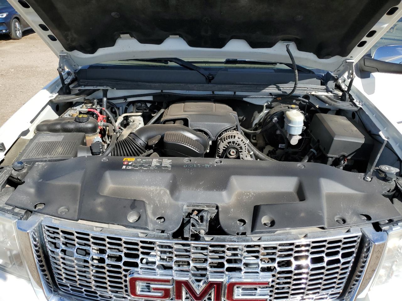 2012 GMC Sierra - Image 13