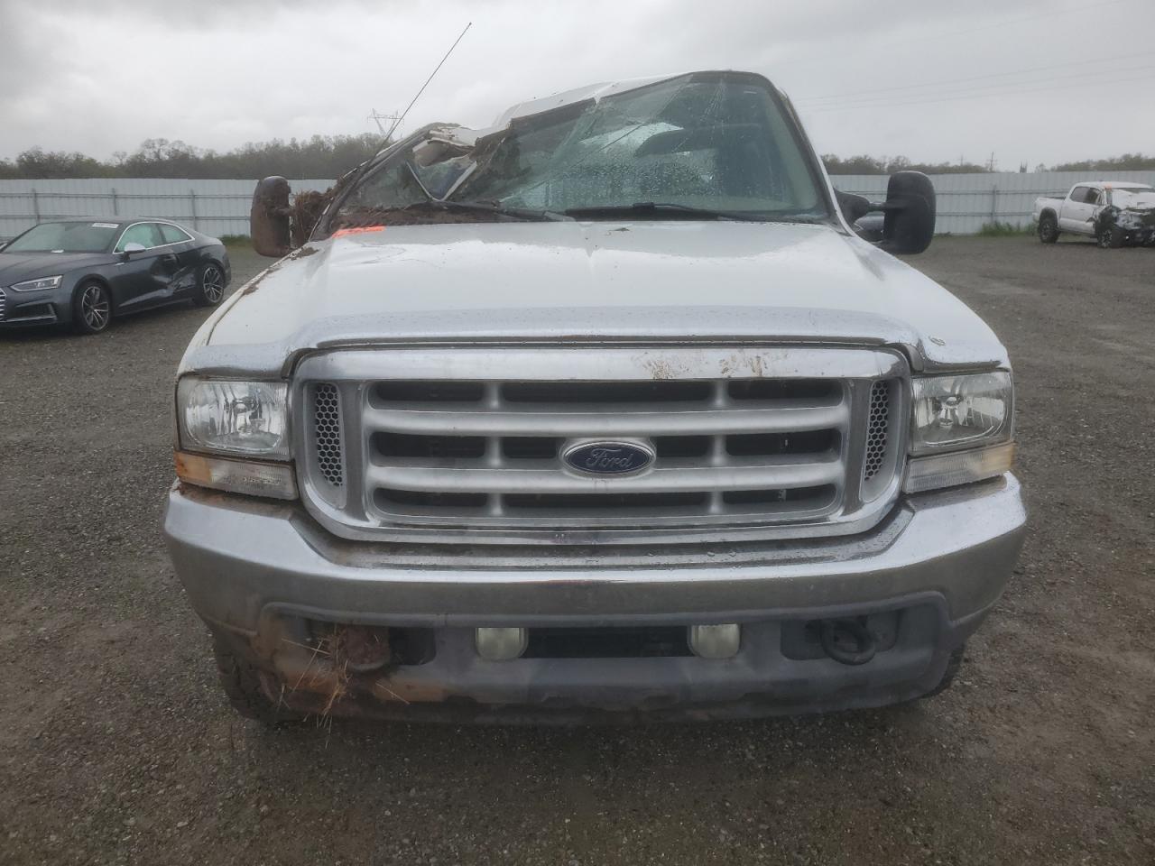2002 Ford F250 - Image 5