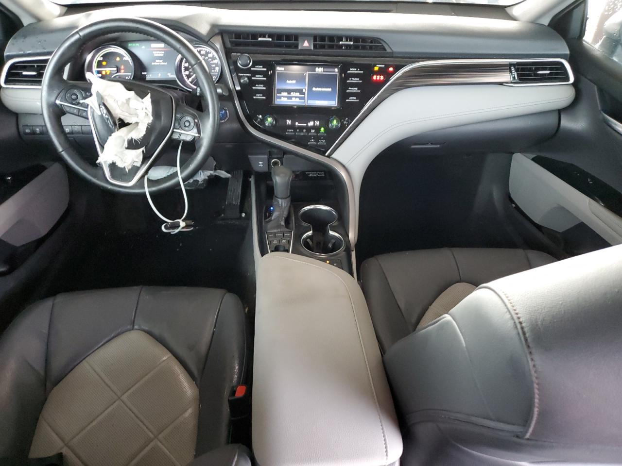 2018 Toyota Camry - Image 8